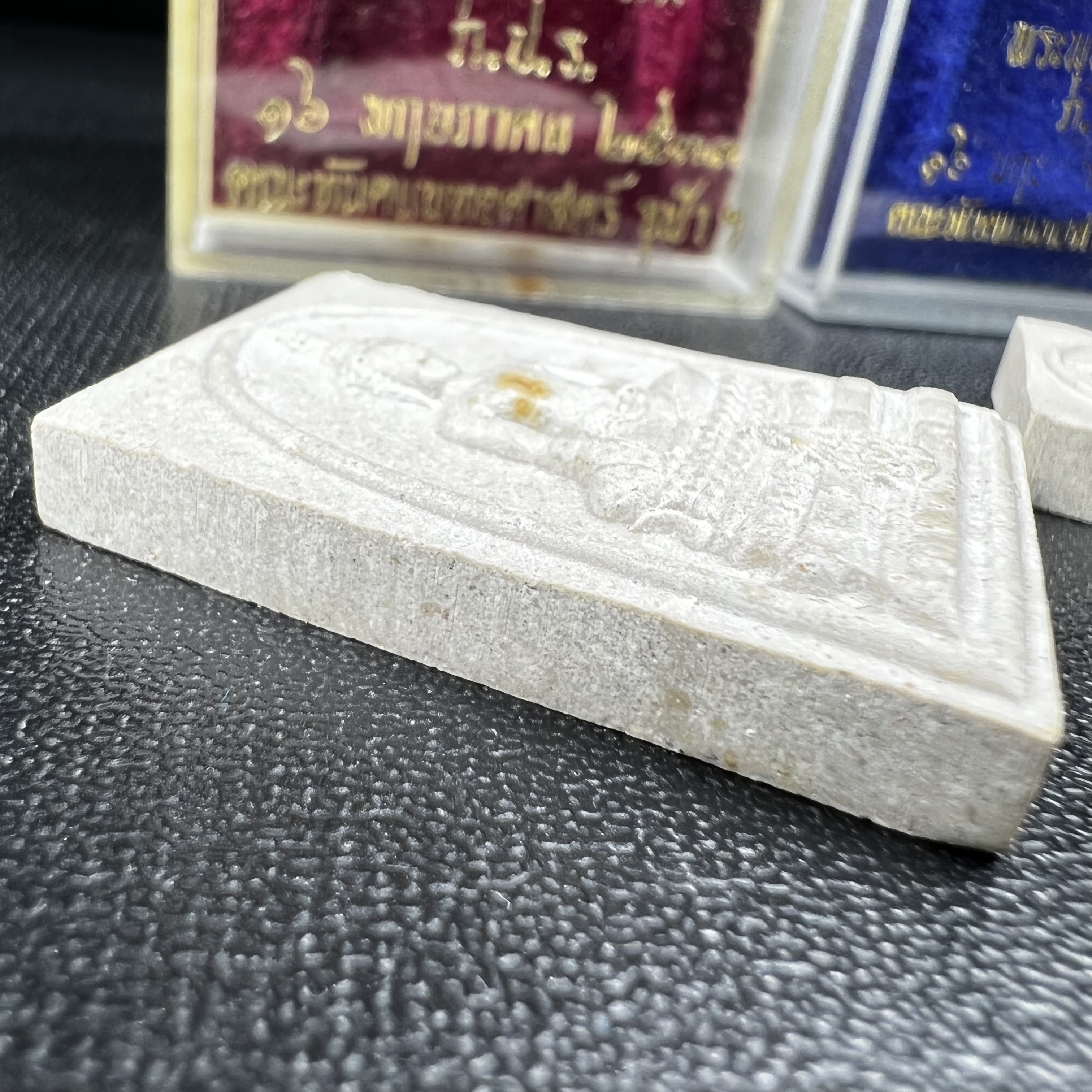 พระพุทธชินสีห์ ภปร. ทันโต เสฏโฐ ปี2533 (พิมพ์ใหญ่+พิมพ์เล็ก) บรรจุพระทนต์ในหลวง รุ่นเดียวในประวัติศาสตร์ ****รุ่นนี้ขอแนะนำ****