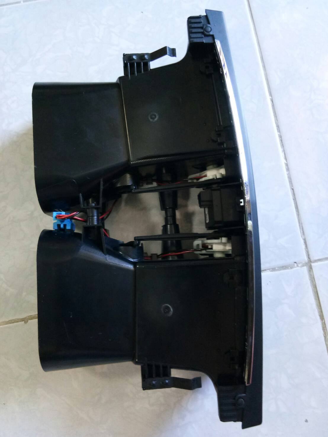 ช่องแอร์กลางBENZ W207