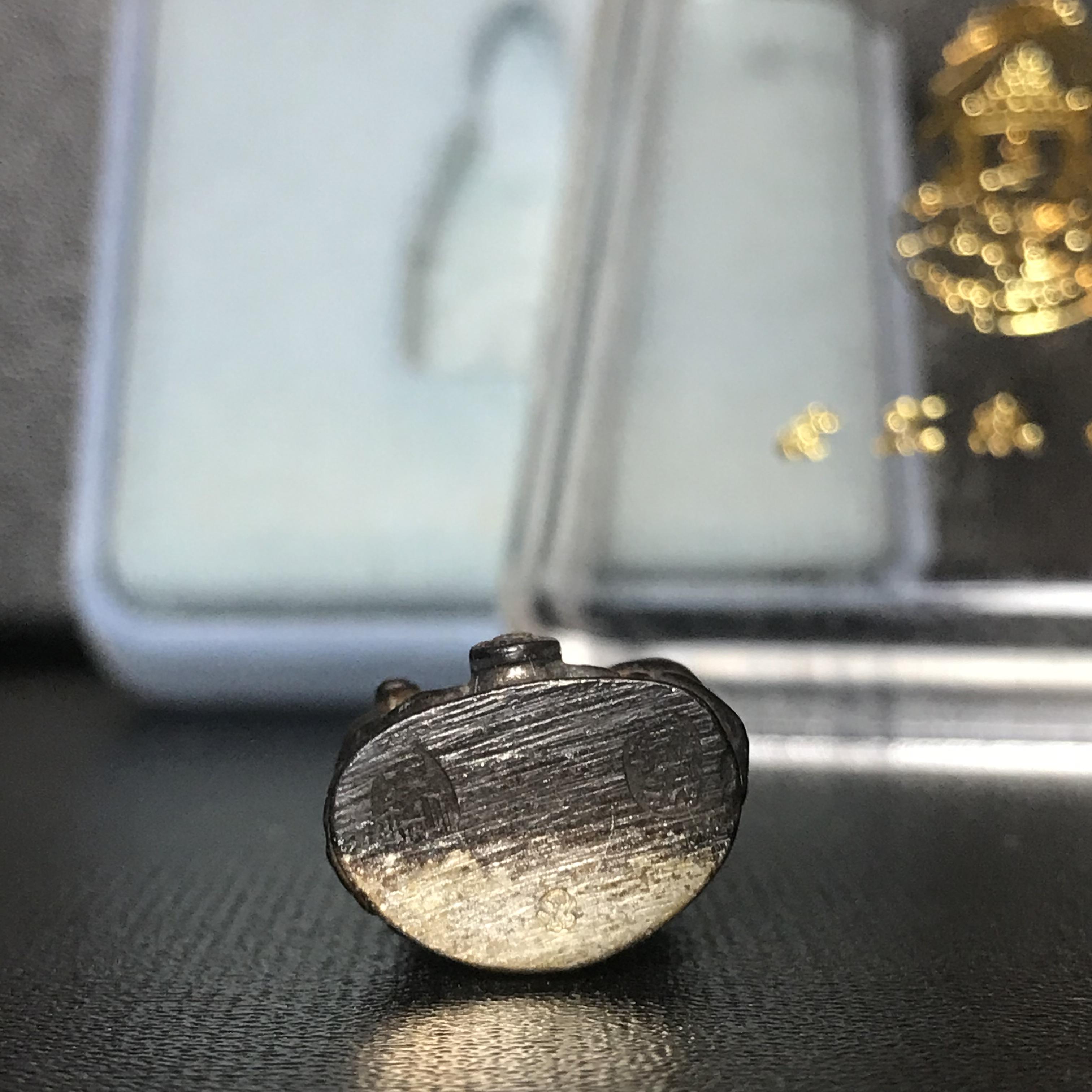 พระกริ่งไพรีพินาศ รุ่น ภปร. ราชวิทยาลัย ปี2535 เนื้อเงินผิวเดิมสวยแบบนิยม(1ใน2535องค์)