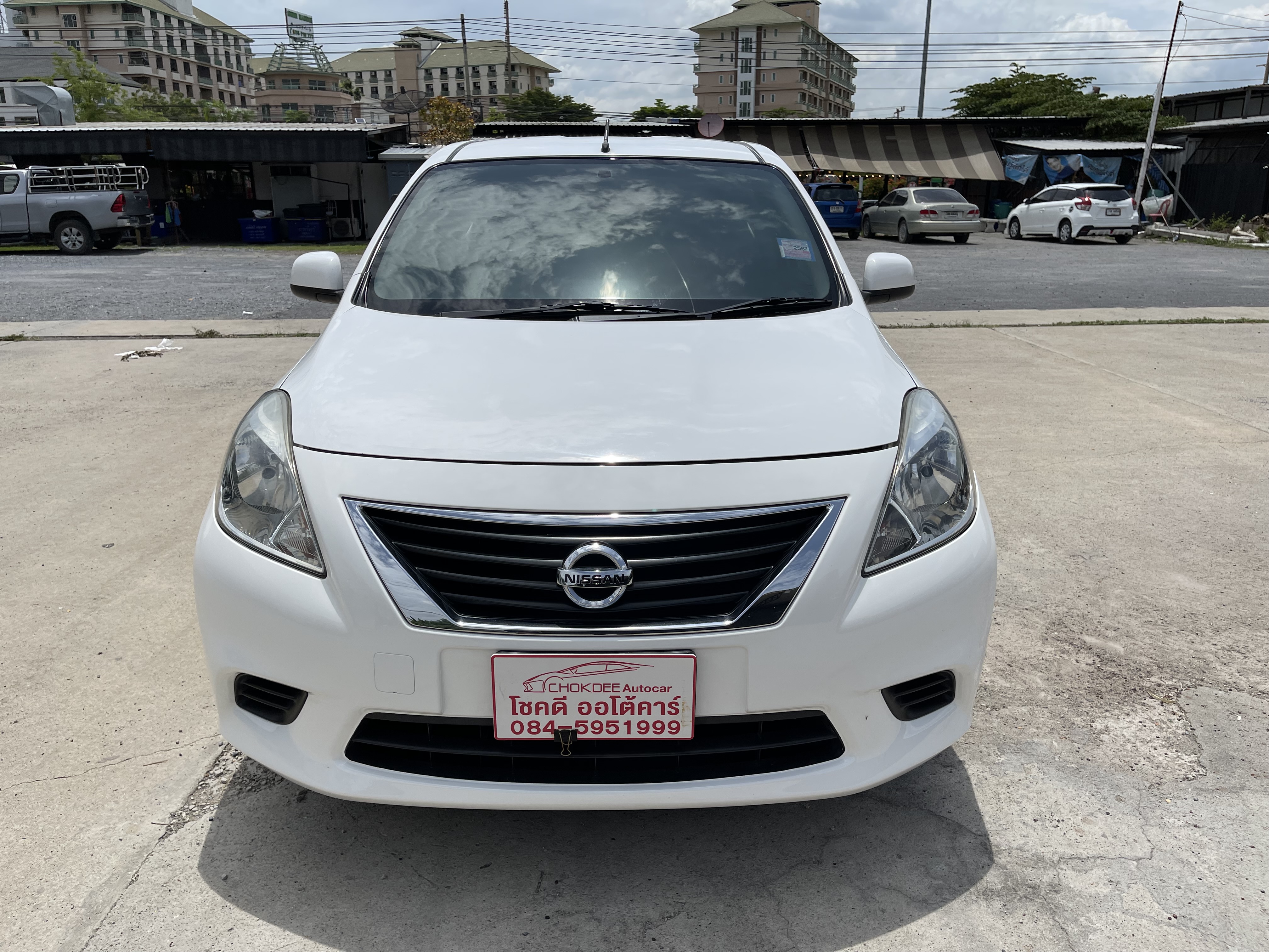 Nissan Almera 1.2 ES At 2013 ขาว