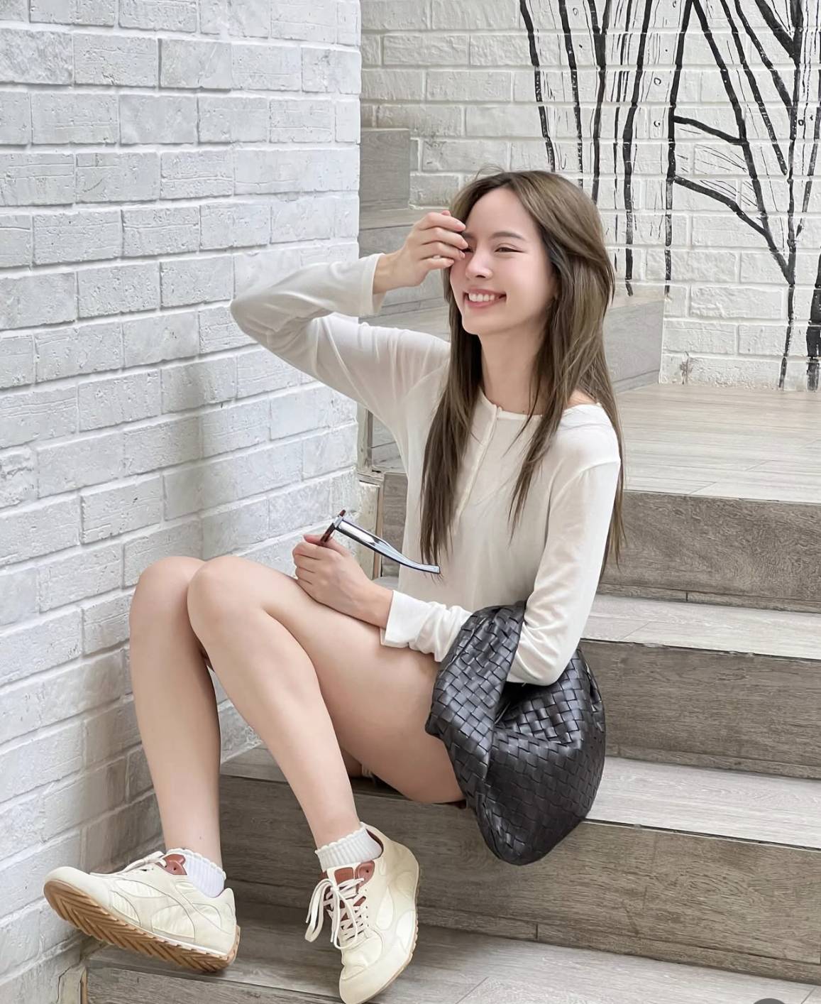 กุ้นกระดุมแขนยาว