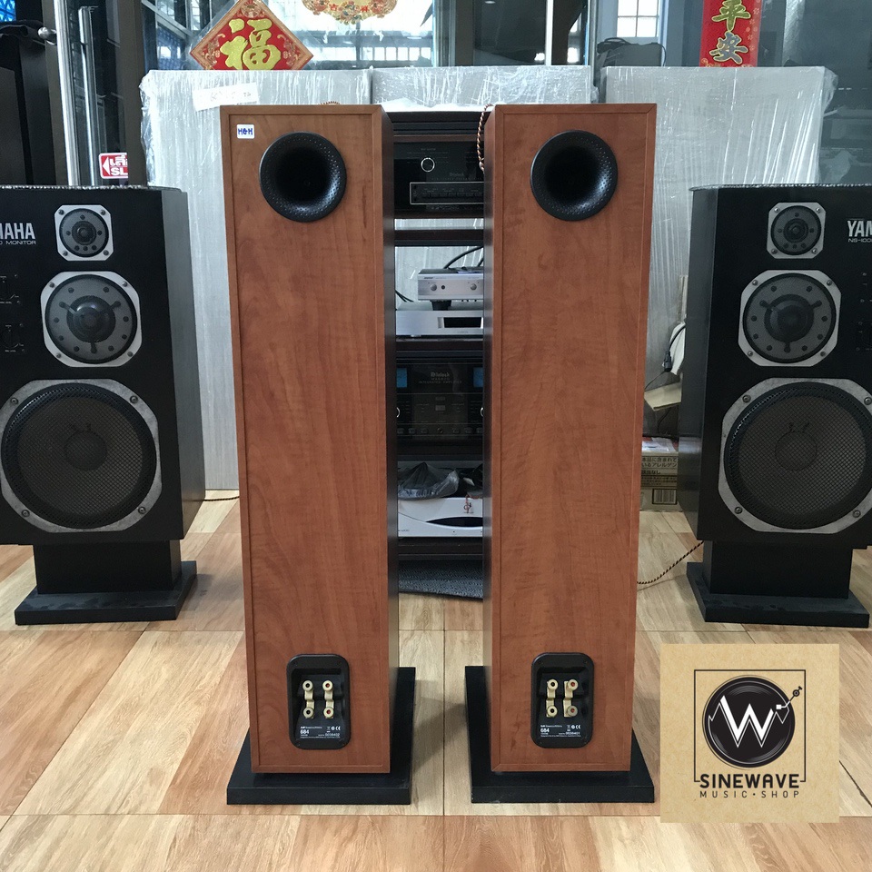 ลำโพง ยี่ห้อ B&W รุ่น 684 สีวอลนัท