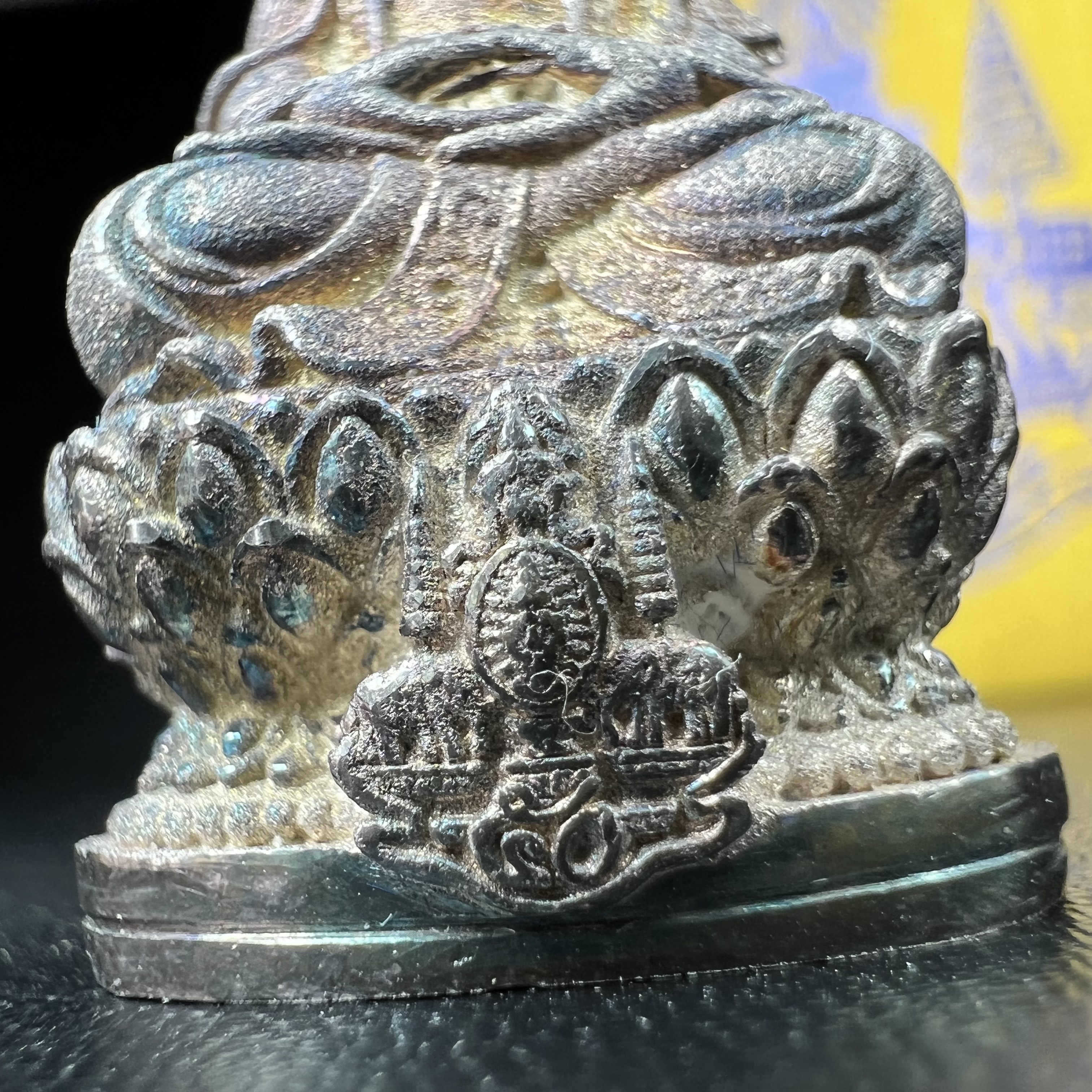 พระกริ่งจีน "ต้าเยิ่นถะ" รุ่น กาญจนาภิเษกครองราชย์ 50 ปี วัดบวรนิเวศวิหาร ปี2538 เนื้อเงิน(ผิวเดิมกลับดำขึ้นสีรุ้งเข้มขลังงดงามธรรมชาติสร้างสรรค์สภาพสวยเดิมพร้อมกล่องบรรจุเดิม ตอกโค๊ดหมายเลขกำกับ)(คัดสภาพสวยเดิมพิธีใหญ่พุทธศิลป์งดงาม)1ใน6001องค์