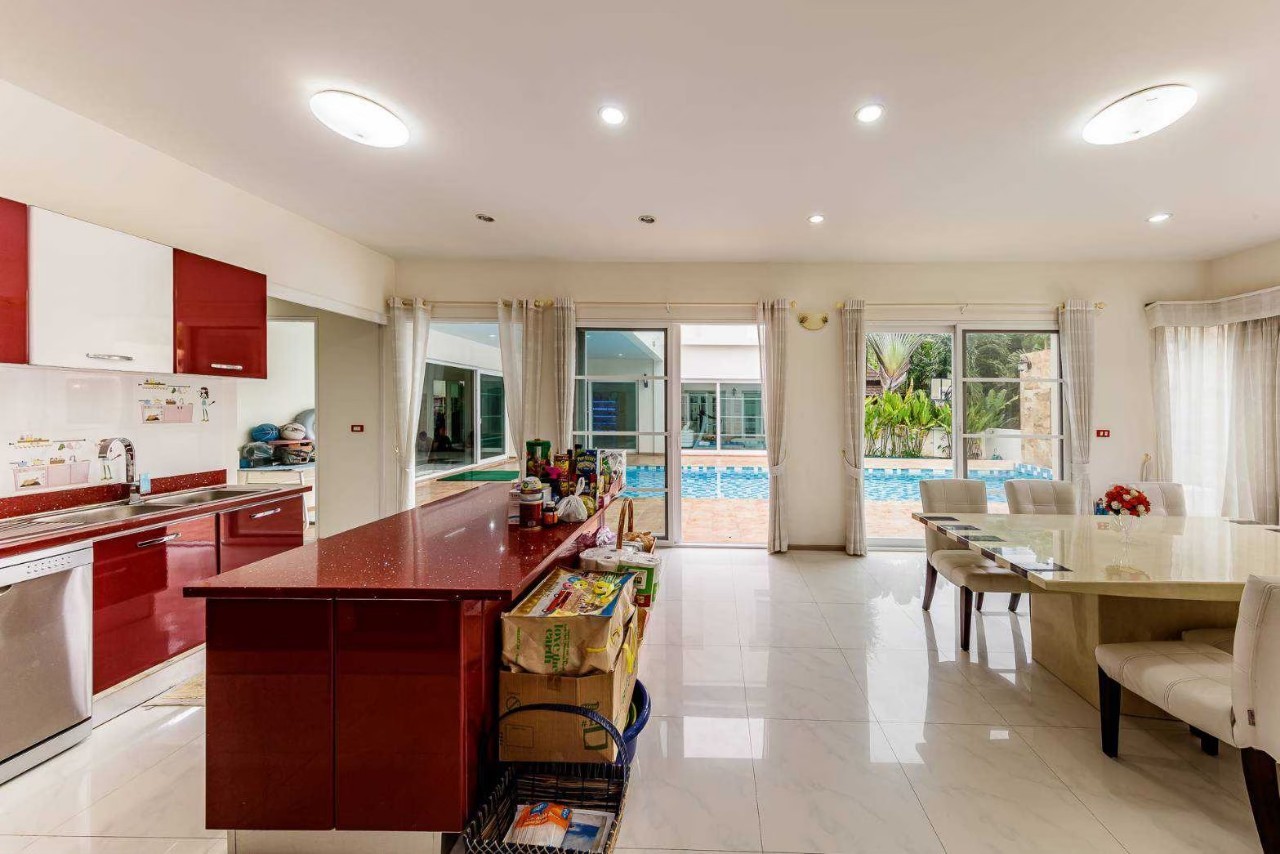 For Sale : Phuket Boat lagoon 4 Bedrooms 4 Bathrooms 163 SQ.W