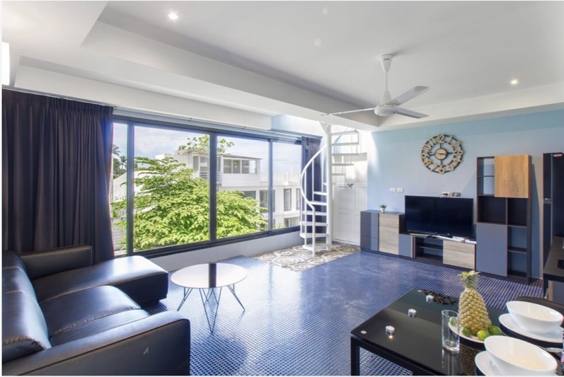 For Rent : Patong Seaview 1 bed room condominium 60 Sqm. Thai freehold.