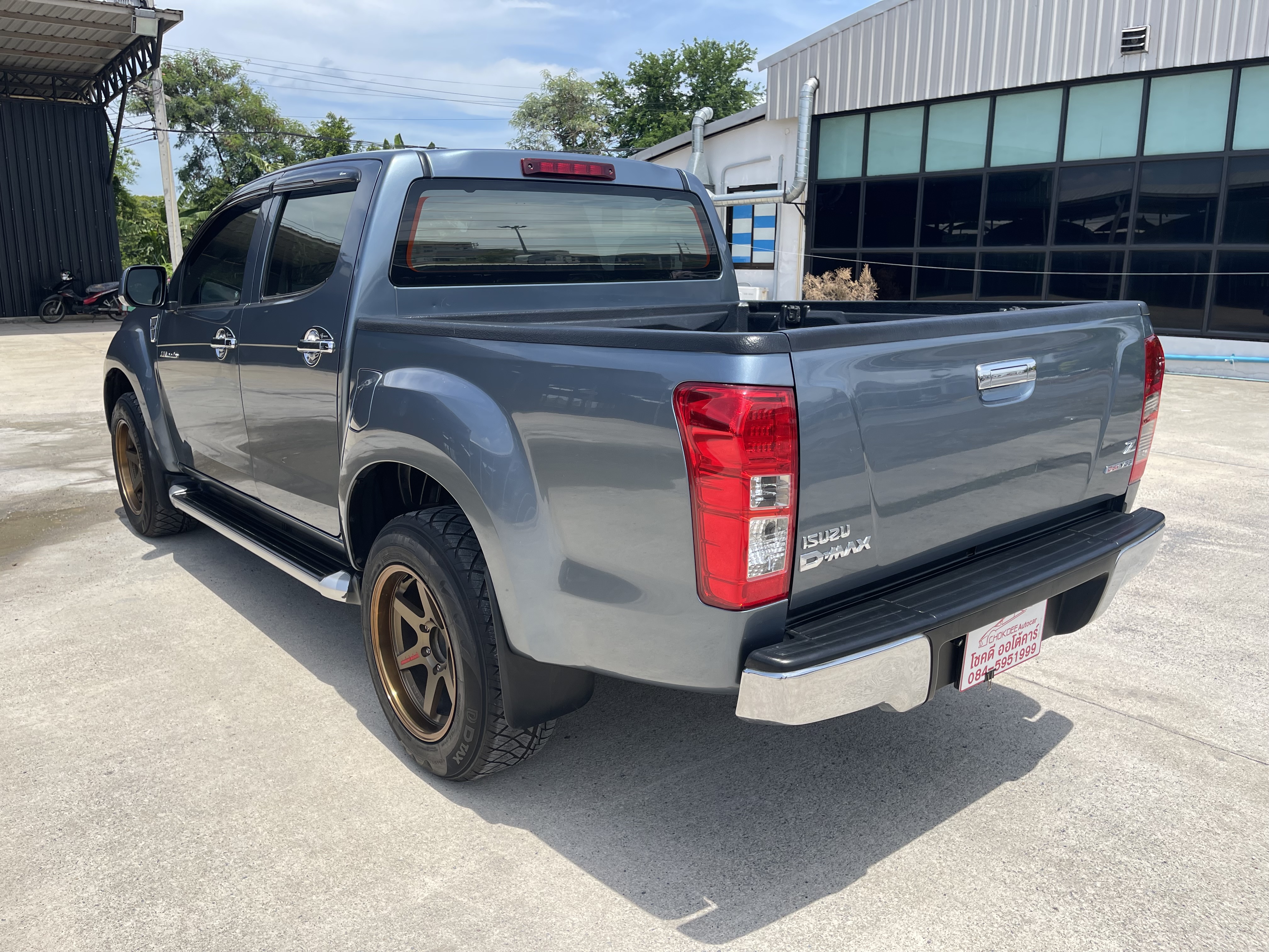 Isuzu Dmax All New 4ประตู Hilander 2.5 Vgs Z Dvd 2013 เทา