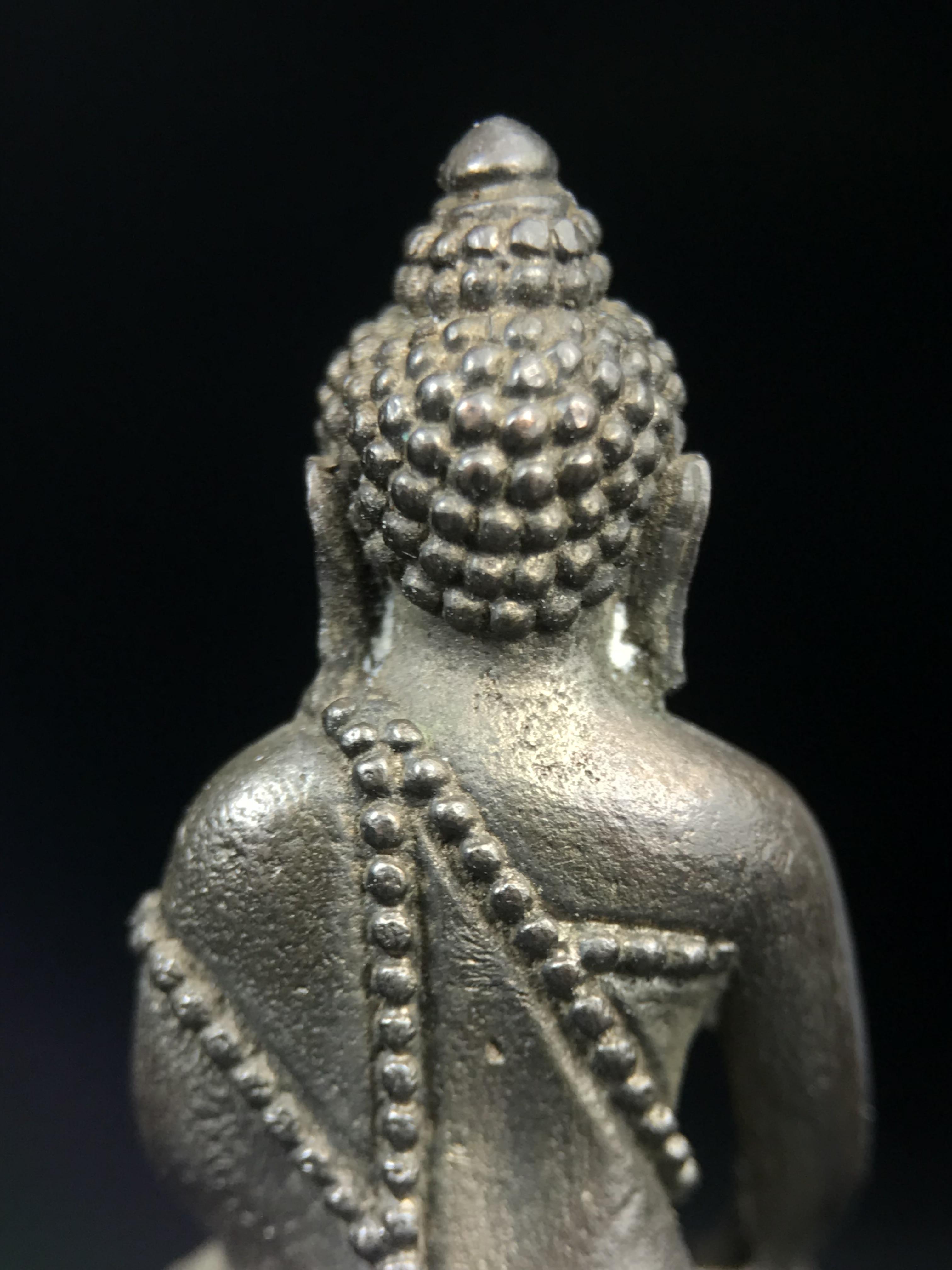 พระกริ่งศิรากาศ ภปร.(พระกริ่งคุ้มเกล้า)วัตถุมงคล"คุ้มเกล้าฯ" มูลนิธิ “คุ้มเกล้า” ในพระบรมราชูปถัมภ์ จัดสร้าง โรงพยาบาลภูมิพล เนื้อนวโลหะ(พิมพ์หน้าไทย)(ในหลวงรัชกาลที่9เสด็จเททอง)(พิธีใหญ่)(นิยม)