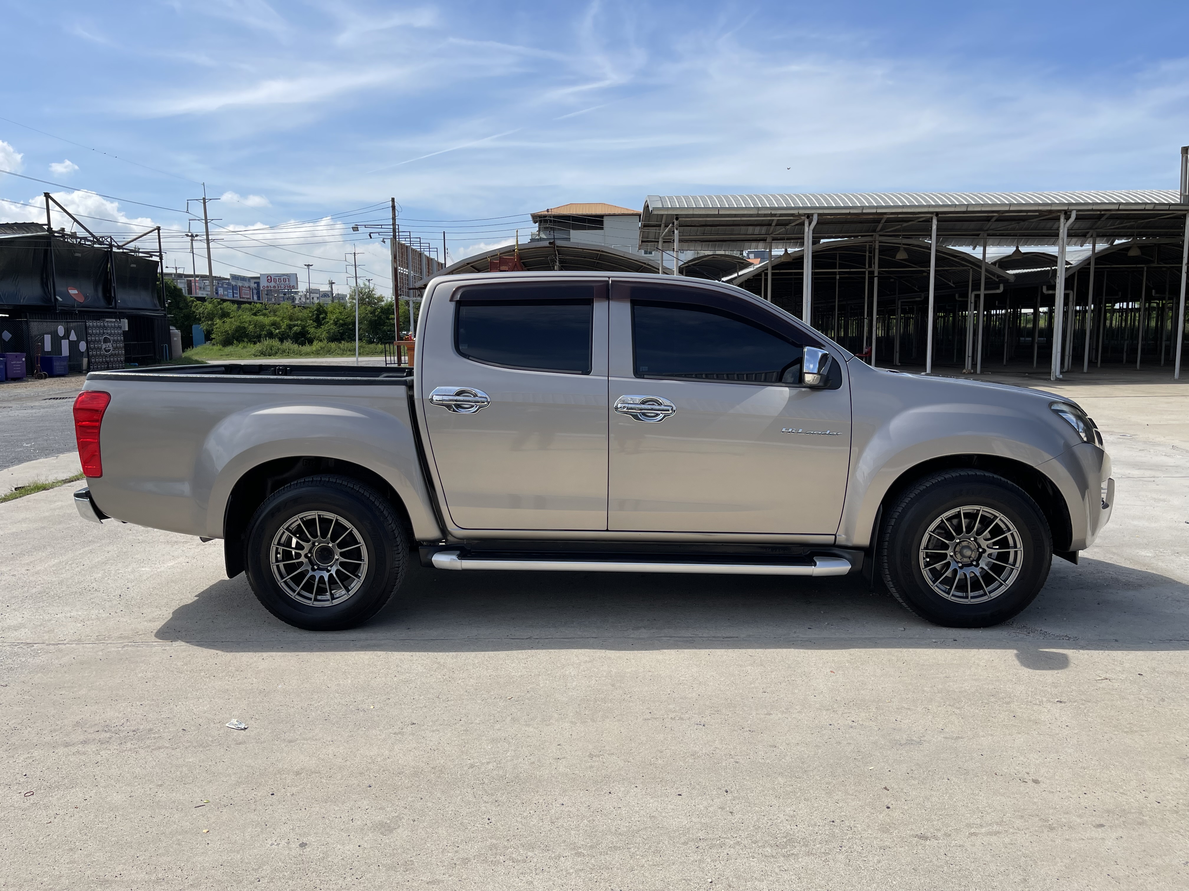 Isuzu Dmax All New 4ประตู Hilander 3.0 Vgs Z Prestige Navi 2012 น้ำตาล