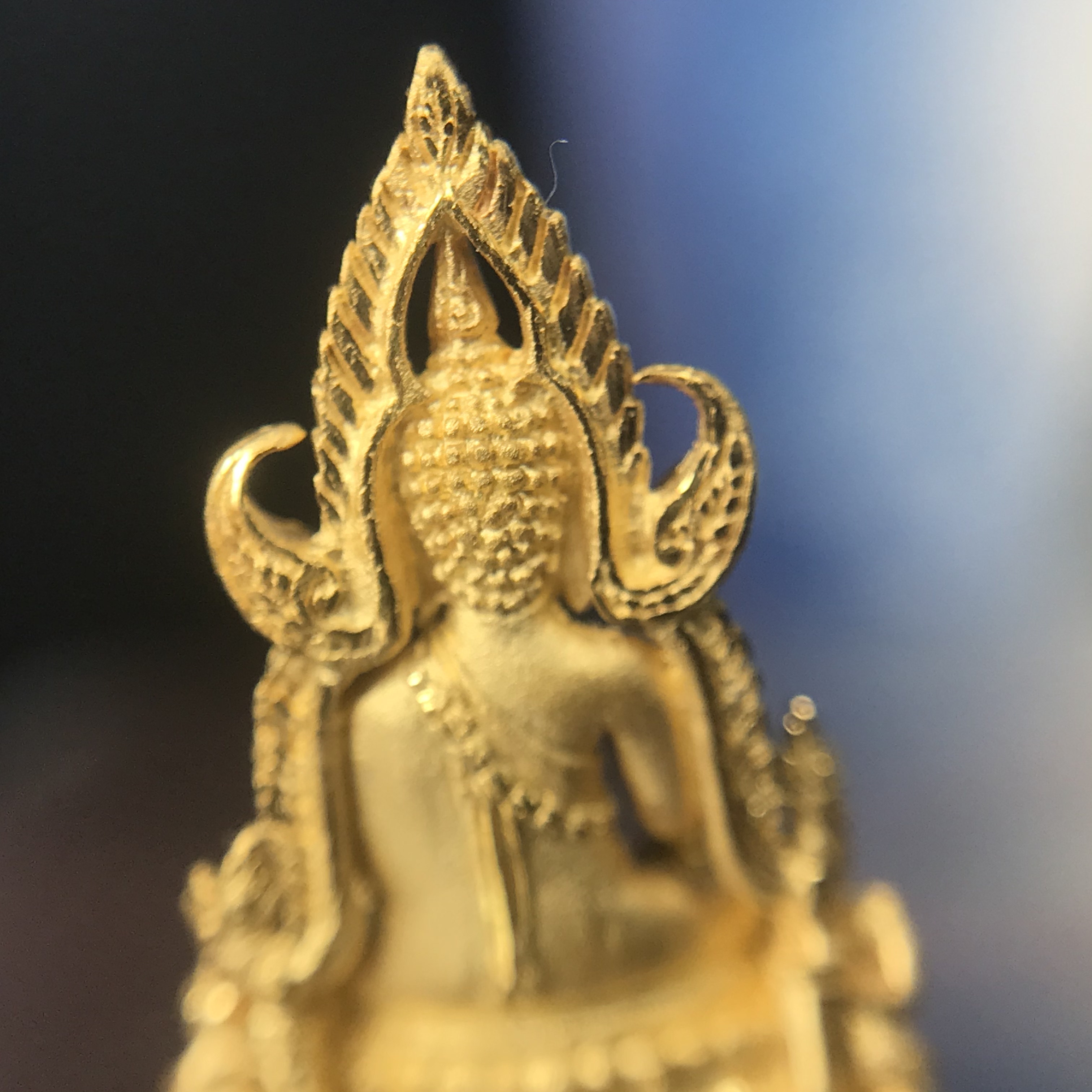 พระพุทธชินราช ภปร. โครงการ เพราะแผ่นดินนี้คือแผ่นดินเกิด ปี2551 เนื้อทองคำ 96.5%(น้ำหนัก 2.6 กรัม) ขนาดหน้าตัก1/4นิ้ว (สวยงามทรงคุณค่าหายาก)1 ใน 5000องค์