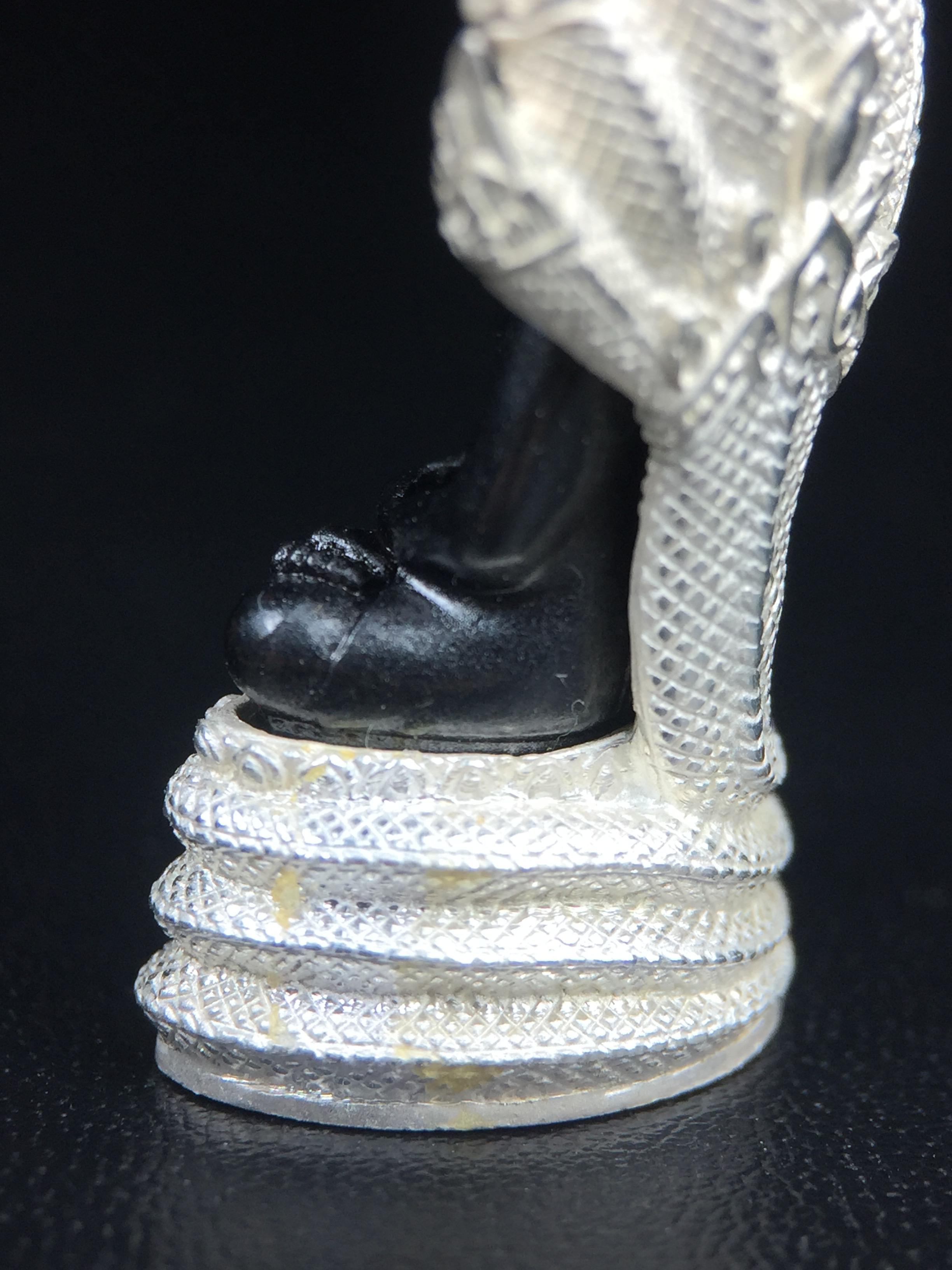 พระนาคปรก สธ. รุ่นสร้างพระอุโบสถเฉลิมพระเกียรติ 4 รอบ 84 พรรษา สมเด็จพระเทพรัตนราชสุดาฯ วัดบวรนิเวศวิหาร ปี 2543 พิมพ์ใหญ่ องค์พระเนื้อนวโลหะ ฐานนาคปรกเนื้อเงิน(สภาพ สวย )พิธีใหญ่ พุทธศิลป์งดงาม หายาก(องค์หมายเลขสวย ๘๓๘) (1 ใน 1999 องค์)