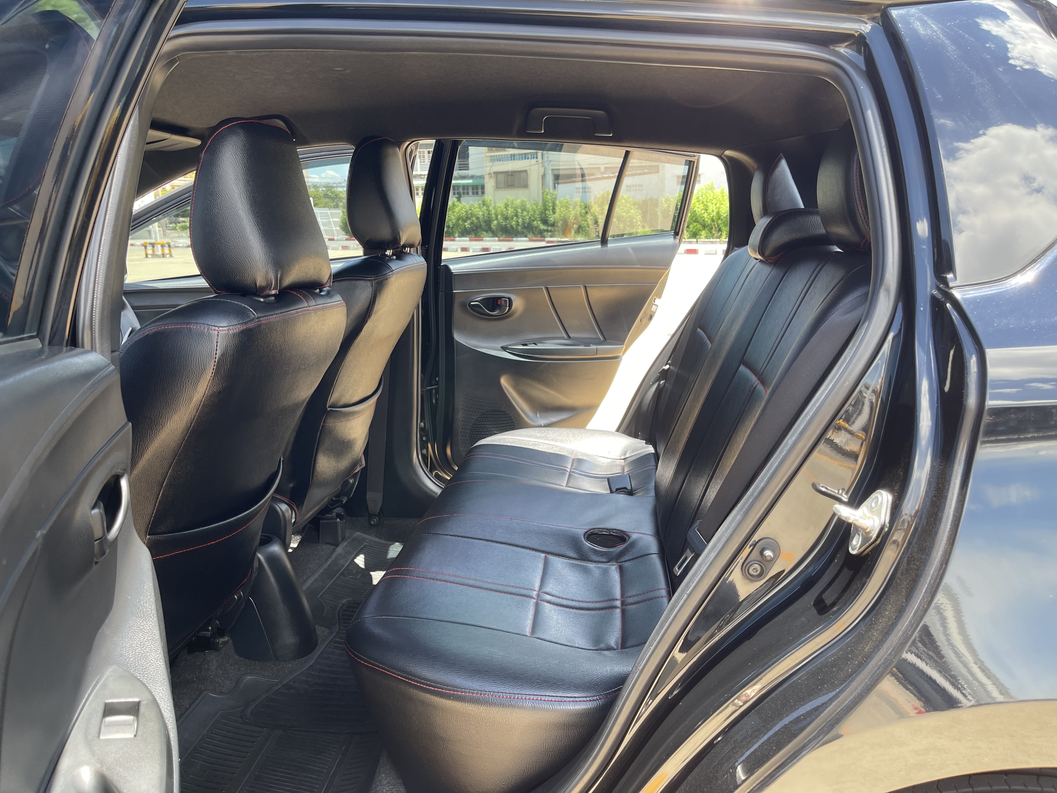 Toyota Yaris 1.2 E At 2017 ดำ