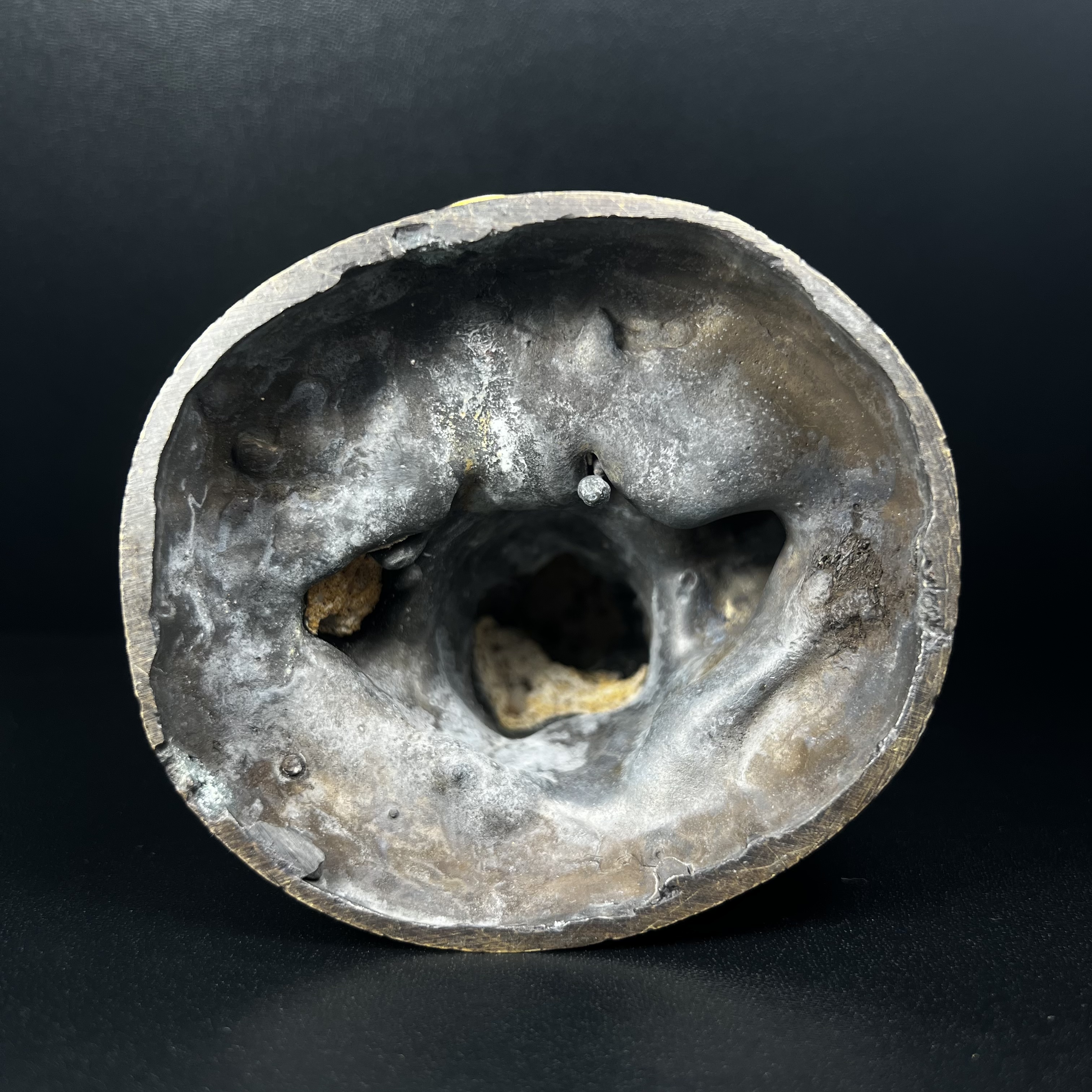 พระพิฆเนศ กรมศิลปากร ปี2547 ขนาดบูชาหน้าตัก 3 นิ้ว โลหะผสมเนื้อดี มีโค๊ดหมายเลขกำกับNo.821 (1 ใน 5000 องค์)รุ่นยอดนิยมหายาก