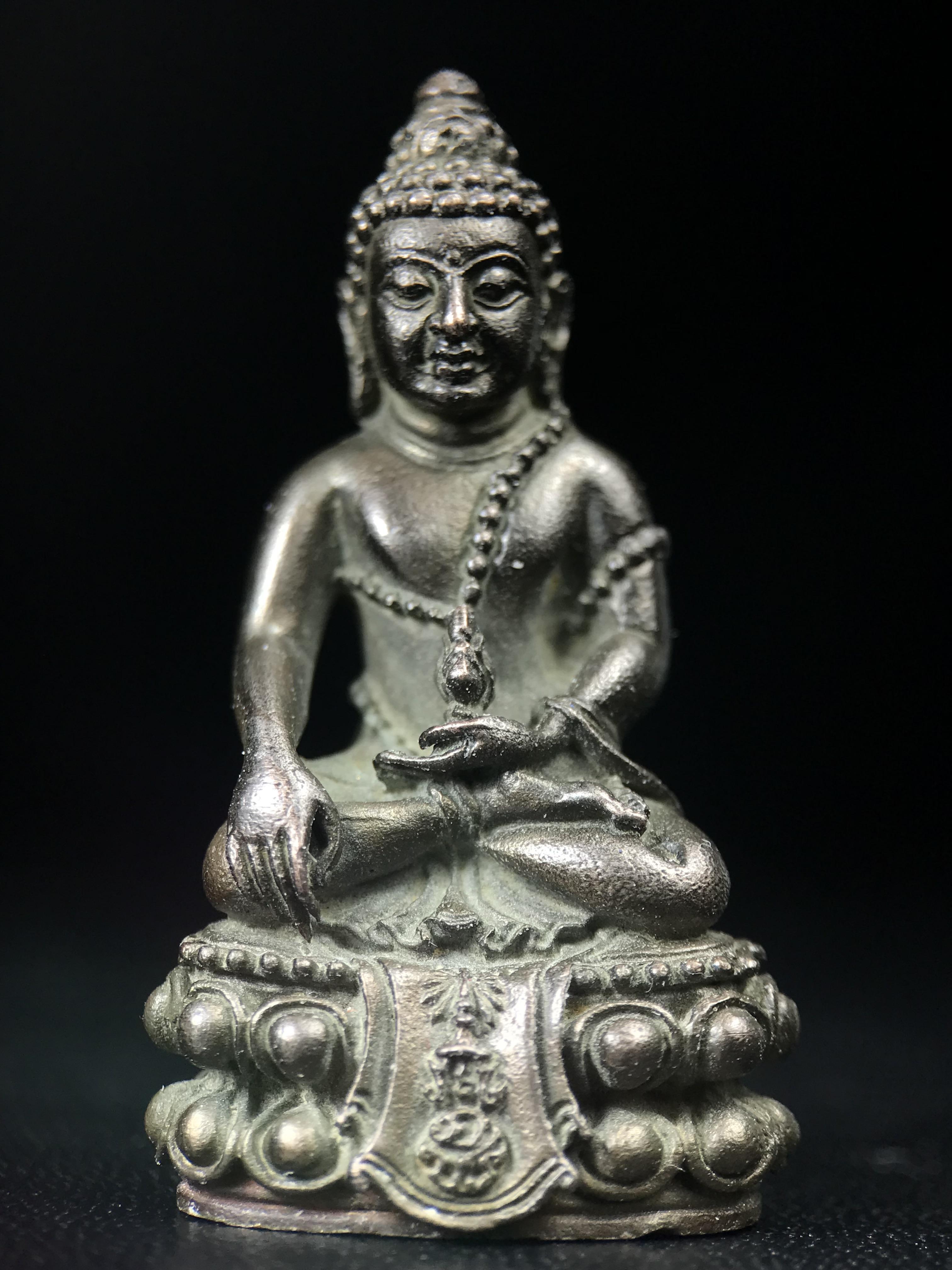 พระกริ่งศิรากาศ ภปร.(พระกริ่งคุ้มเกล้า)วัตถุมงคล"คุ้มเกล้าฯ" มูลนิธิ “คุ้มเกล้า” ในพระบรมราชูปถัมภ์ จัดสร้าง โรงพยาบาลภูมิพล เนื้อนวโลหะ(พิมพ์หน้าไทย)(ในหลวงรัชกาลที่9เสด็จเททอง)(พิธีใหญ่)(นิยม)