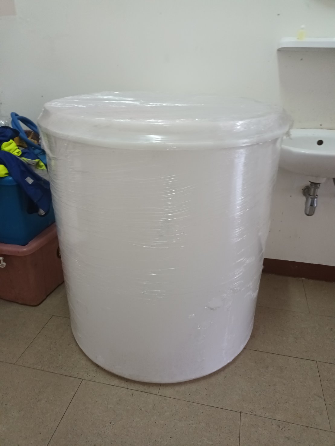 ถังเก็บน้ำปากกว้าง 500 ลิตร สีขาว