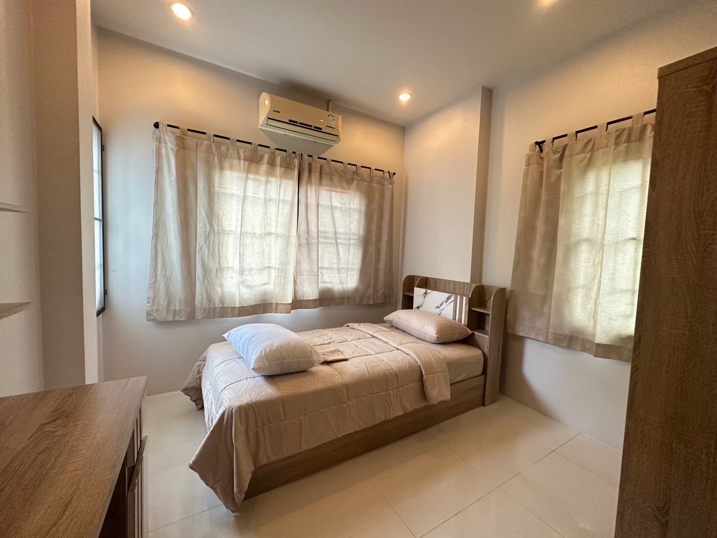 For Rent : Town home near Super Cheap Market, 3 Bedroom 3 Bathroom