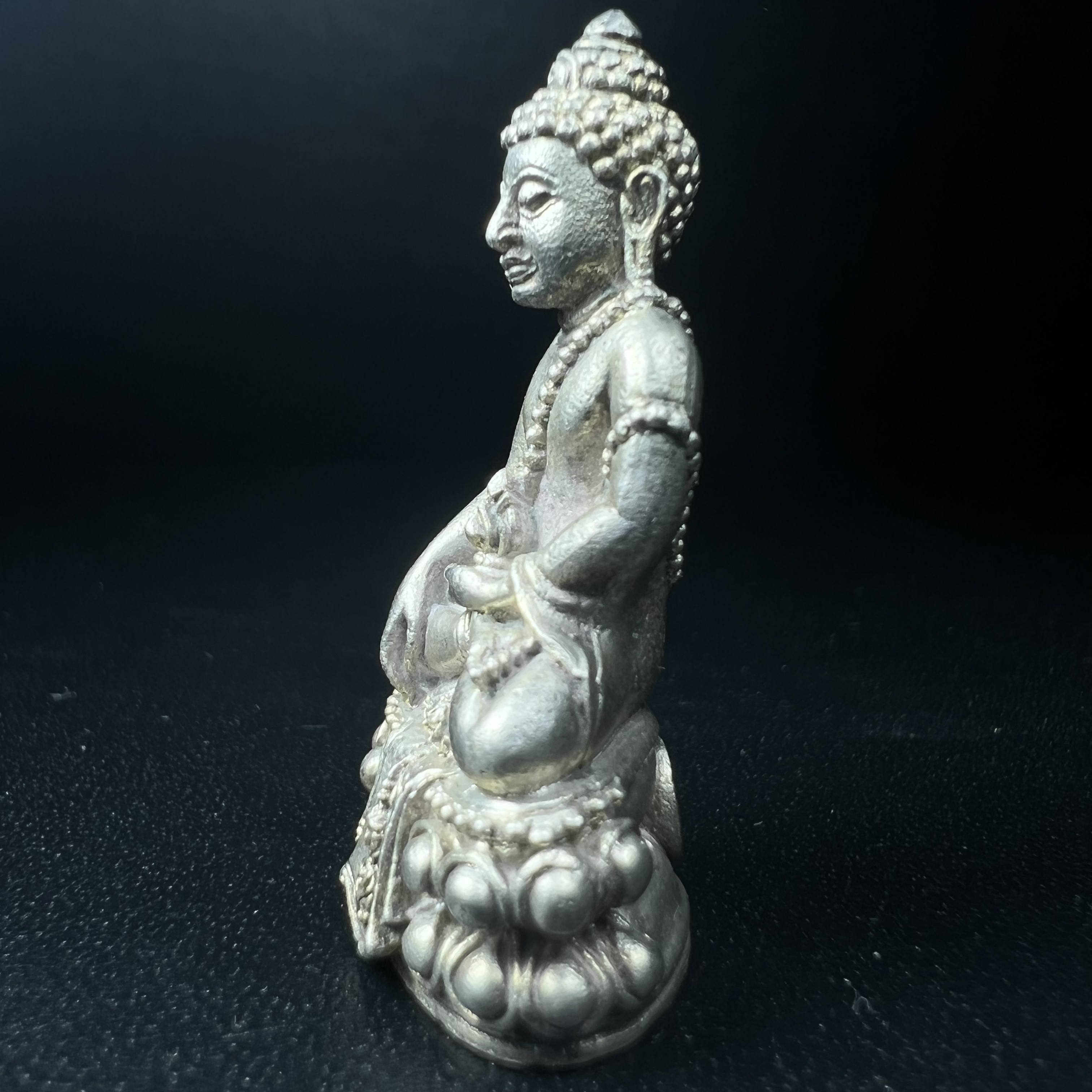 พระกริ่งศิรากาศ ภปร.(วัตถุมงคล"คุ้มเกล้าฯ") โรงพยาบาลภูมิพล เนื้อเงินพิมพ์หน้าไทย (ในหลวงรัชกาลที่9เสด็จเททอง)(พิธีใหญ่)(นิยม)