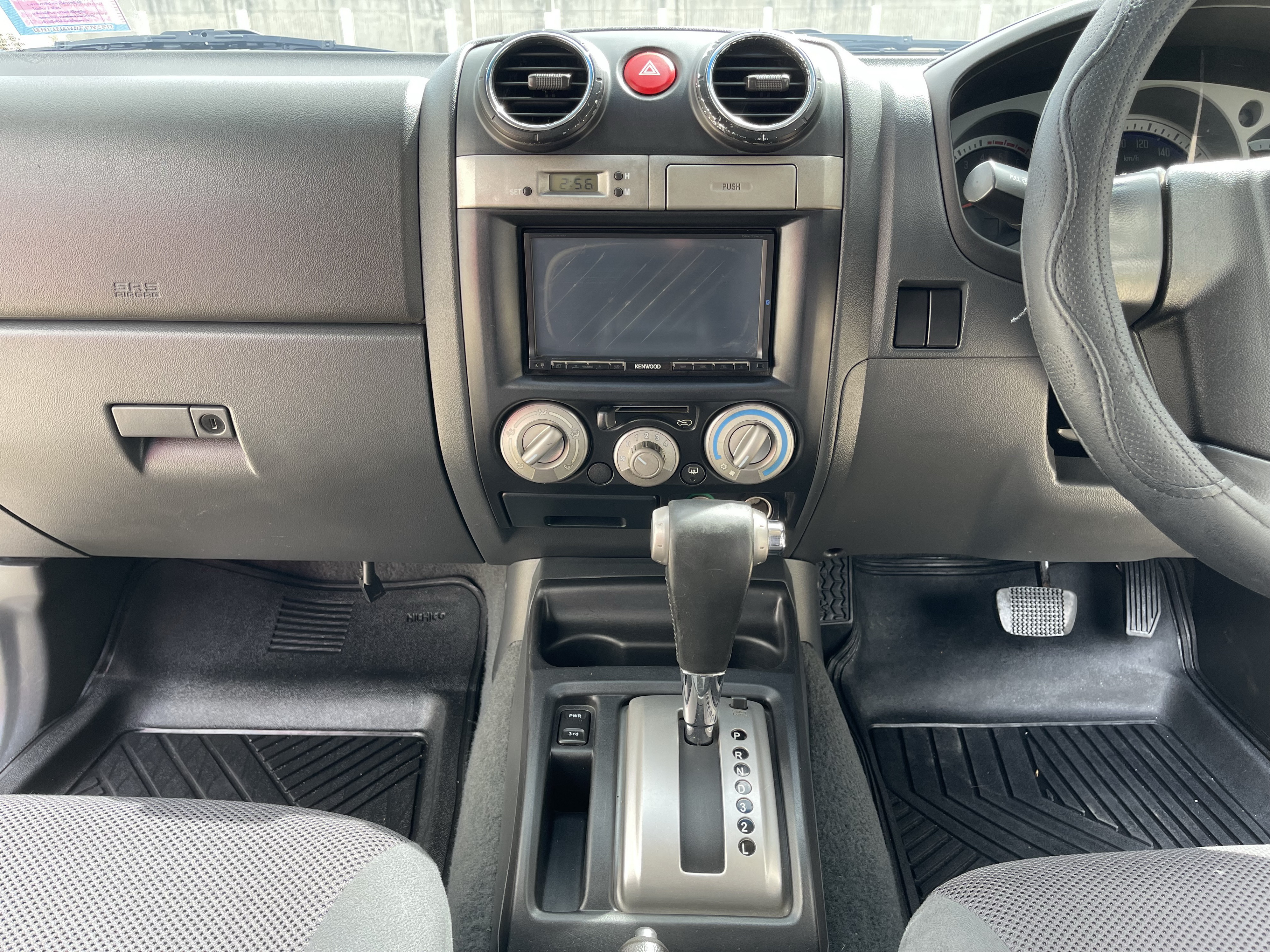 Isuzu Dmax Cab SLX 3.0 Abs Airbag Navi At 2010 เงิน