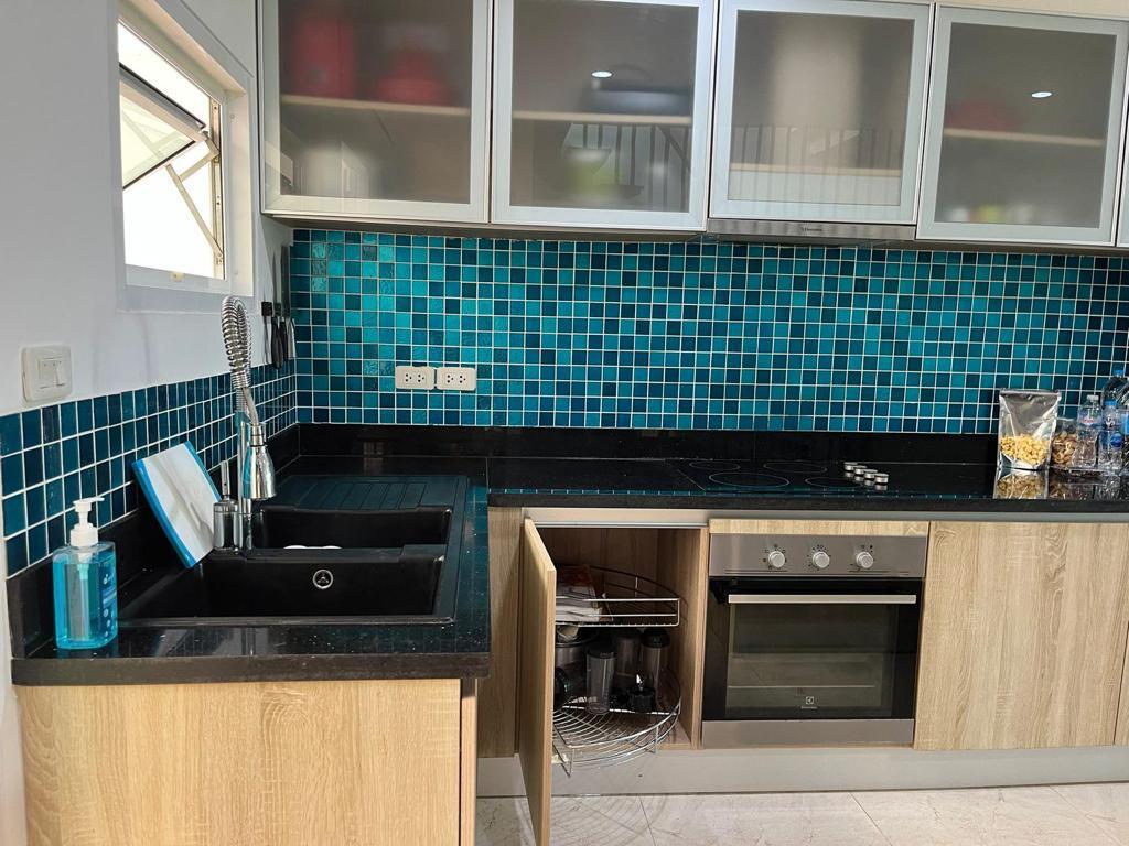 For Rent : Kamala, 2-Story Townhome, 3 bedrooms 3 bathrooms