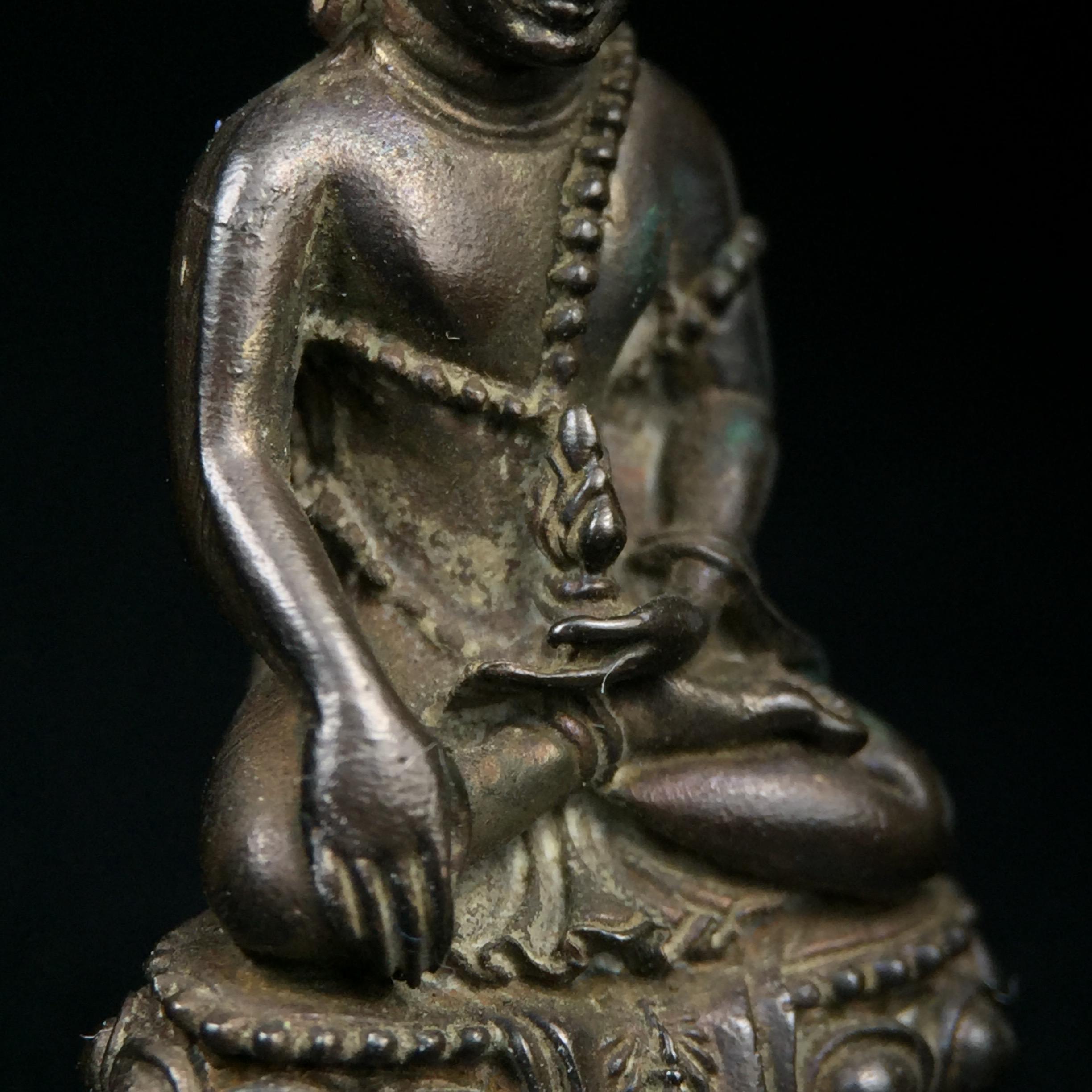 พระกริ่งศิรากาศ ภปร.(พระกริ่งคุ้มเกล้า)วัตถุมงคล"คุ้มเกล้าฯ" มูลนิธิ “คุ้มเกล้า” ในพระบรมราชูปถัมภ์ จัดสร้าง โรงพยาบาลภูมิพล เนื้อนวโลหะ(พิมพ์หน้าไทย)(ในหลวงรัชกาลที่9เสด็จเททอง)(พิธีใหญ่)(นิยม)