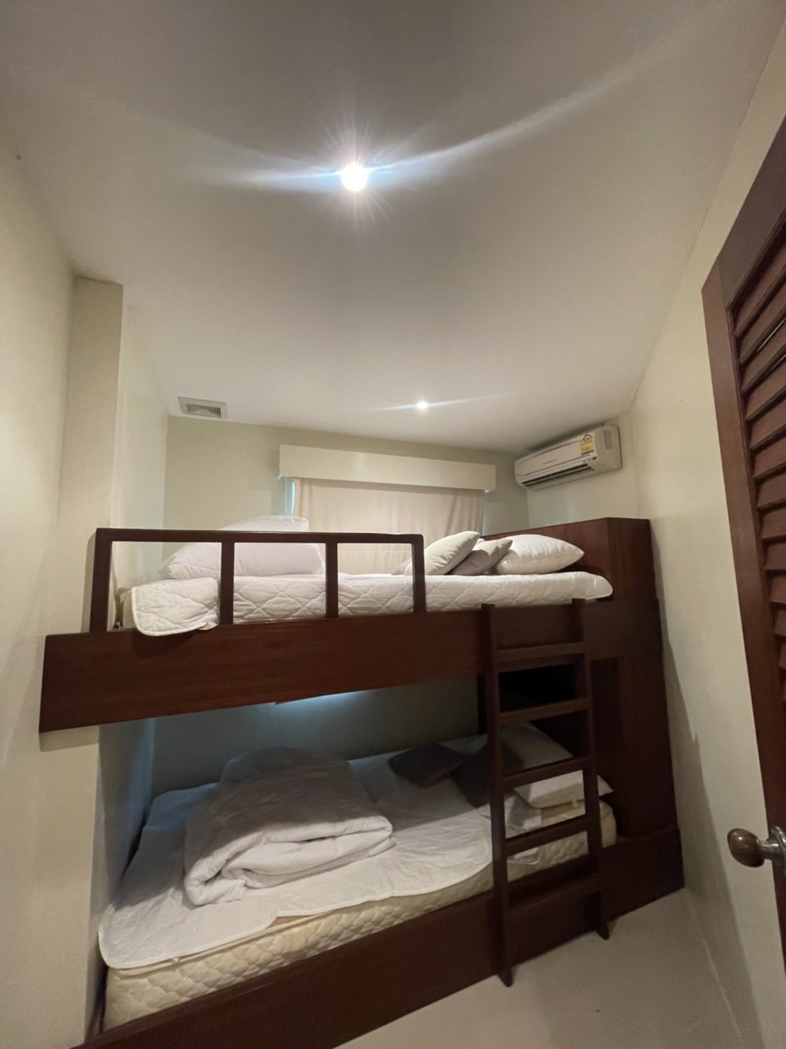 For Rent : Kathu, Loch Palm Garden Villa, 2 Bedrooms 2 Bathrooms