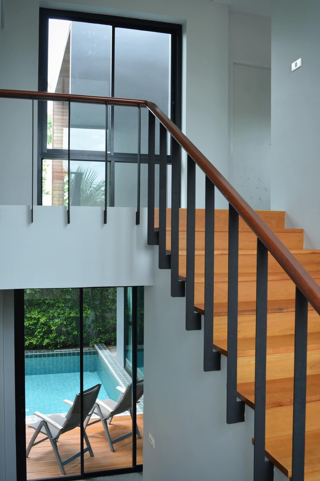 For Sale : Laguna Layan Beach House 3 Bedrooms 3 Bathrooms