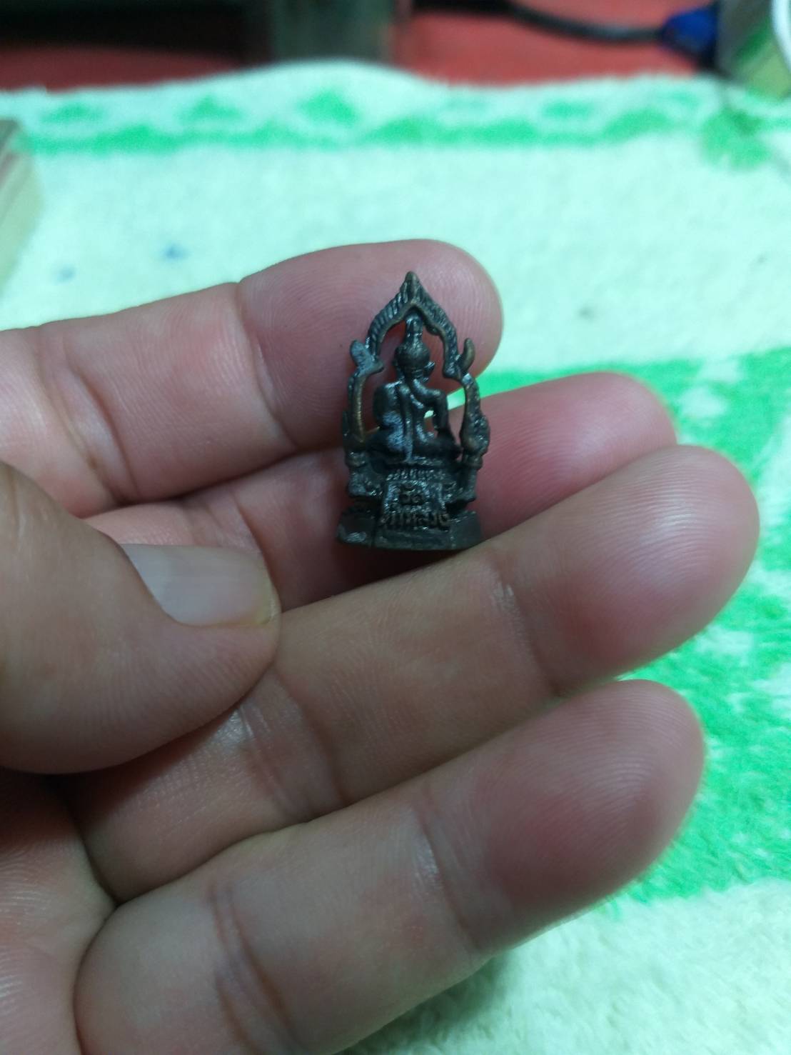 หลวงพ่อเพชร วัดท่าหลวง อ.เมือง จ.พิจิตร