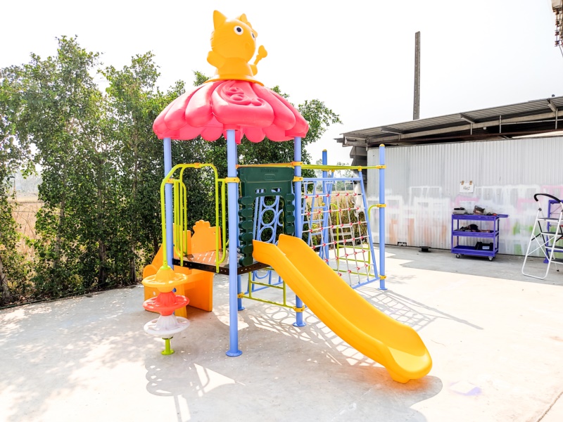 เครื่องเล่นสนามกลางแจ้งชุด Kitty and Hippo Funny House