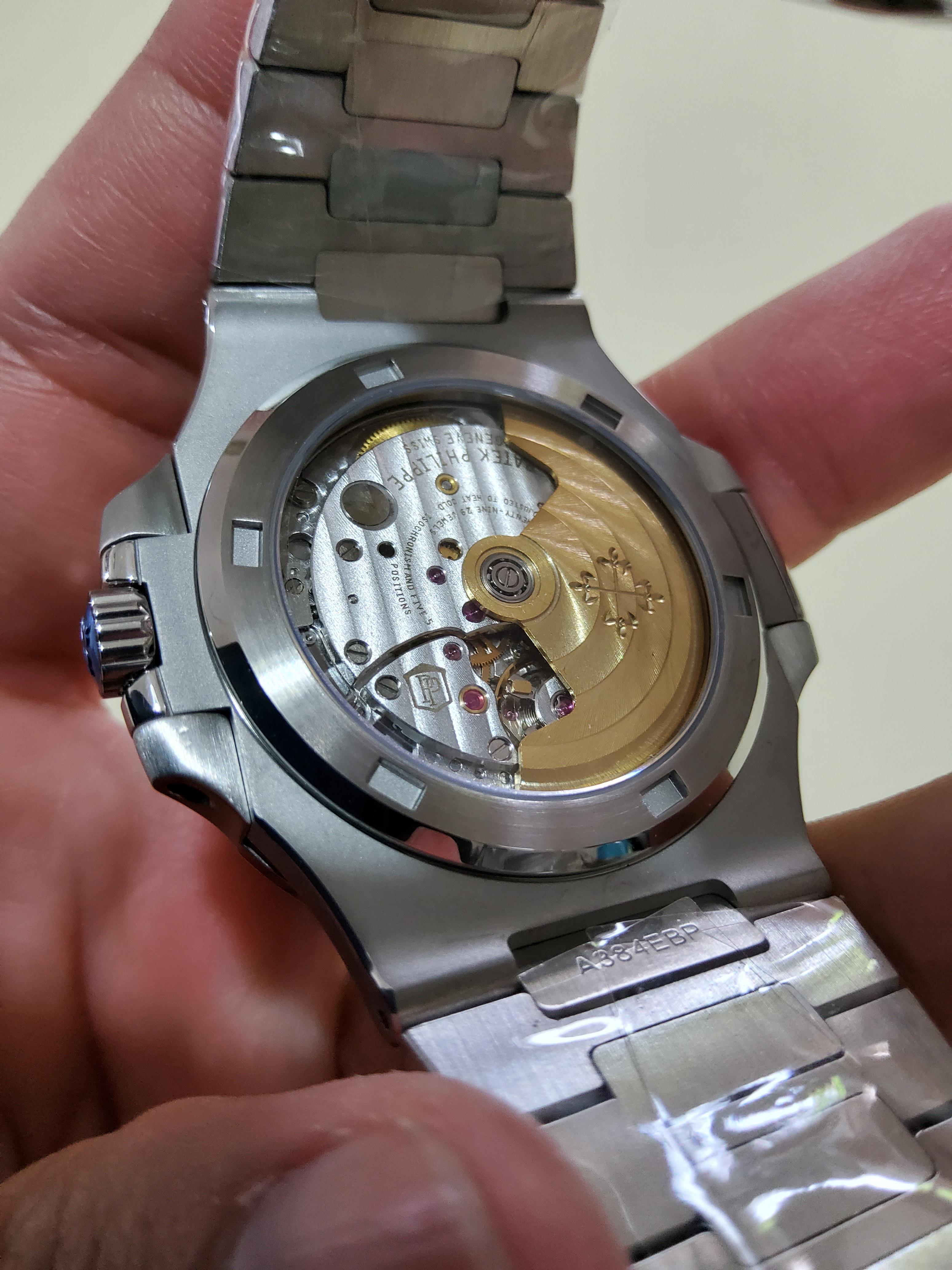 PRE-ORDER PATEK NAUTILUS 5711 OLIVE-GREEN (40MM.) กลไกโคลน BY 3K FACTORY