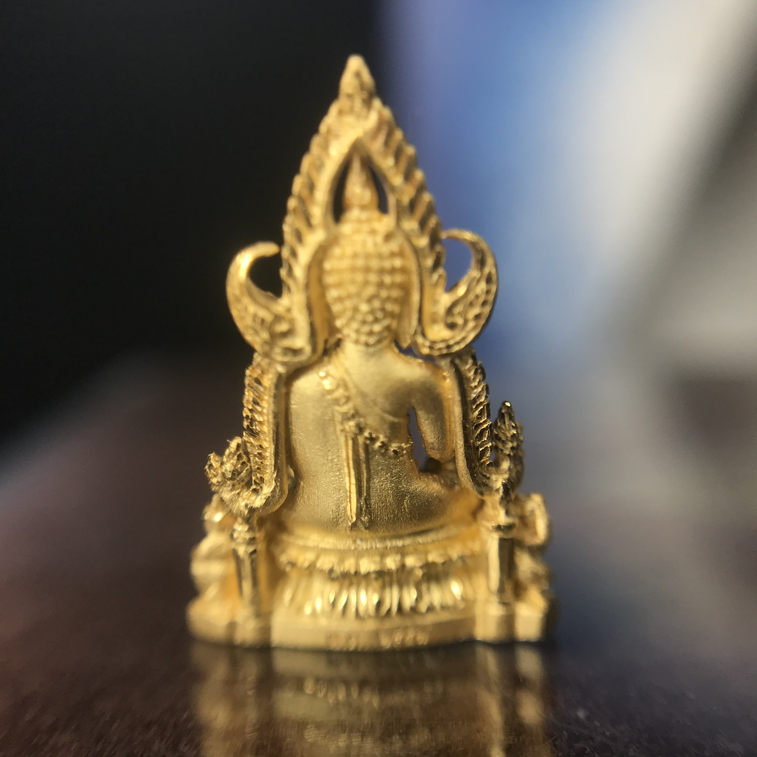 พระพุทธชินราช ภปร. โครงการ เพราะแผ่นดินนี้คือแผ่นดินเกิด ปี2551 เนื้อทองคำ 96.5%(น้ำหนัก 2.6 กรัม) ขนาดหน้าตัก1/4นิ้ว (สวยงามทรงคุณค่าหายาก)1 ใน 5000องค์