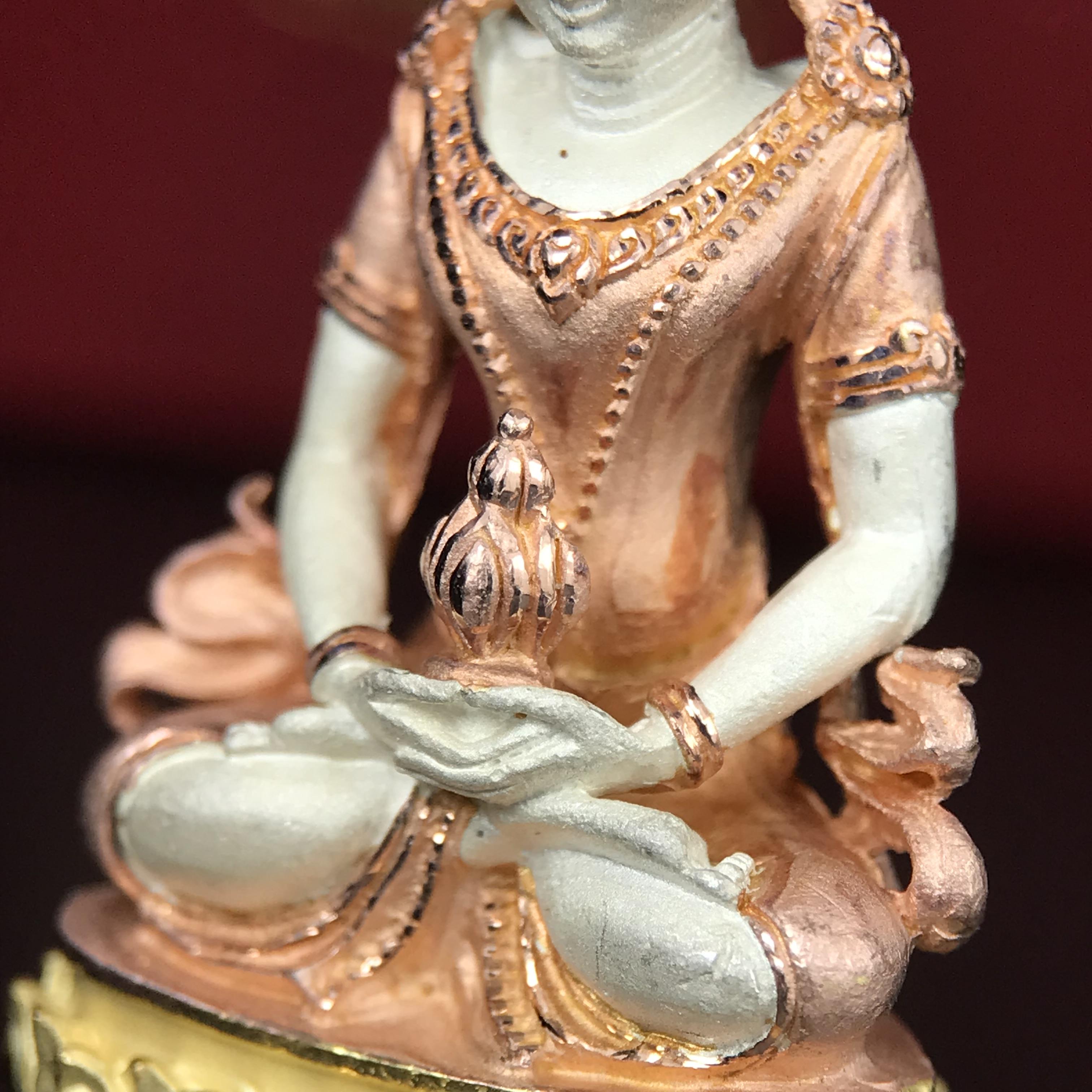 พระกริ่งอวโลกิเตศวร ( เจ้าแม่กวนอิม ) วัดโพธิ์แมนคุณาราม รุ่นอุดมโภคทรัพย์ พ.ศ.2539 เนื้อเงิน 3 กษัตริย์ ผิวสวยเดิมพร้อมกล่องบรรจุเดิม (อีกหนึ่งรุ่นยอดนิยม พุทธศิลป์สวยงดงาม)