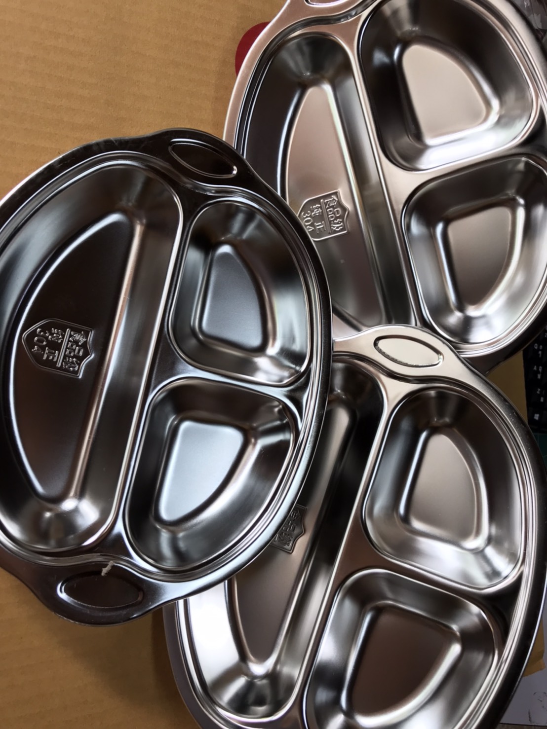 ถาดหลุมใส่อาหาร รูปการ์ตูน