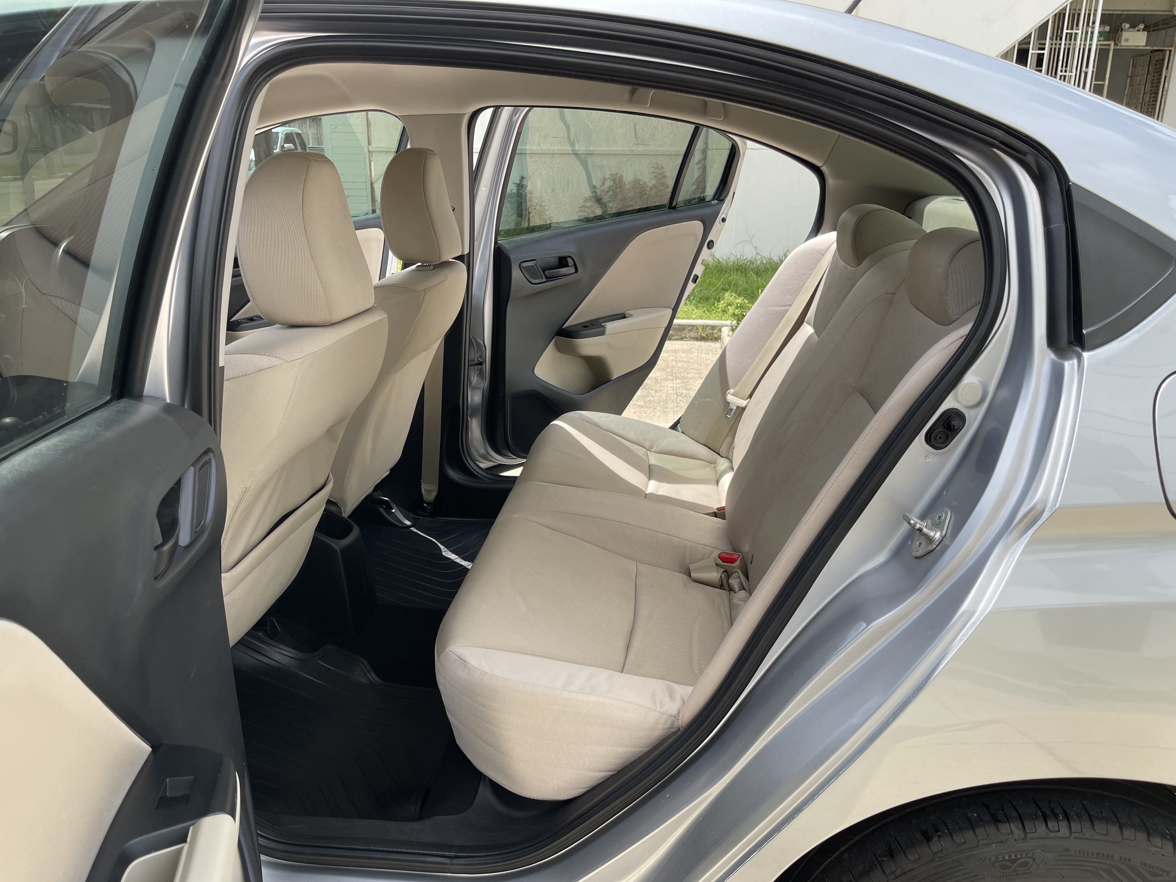 Honda City 1.5 V At 2017 เงิน