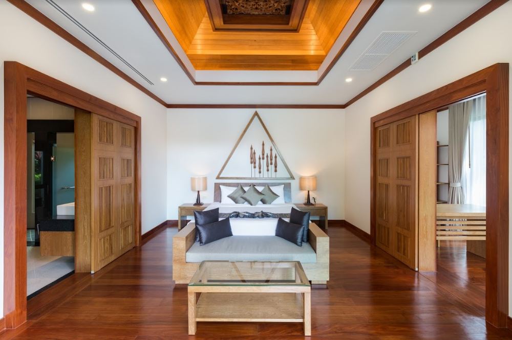 For Sale : Nai Harn, Luxury Tree Pool Villa, 3 Bedrooms 3 Bathrooms, Garden view.