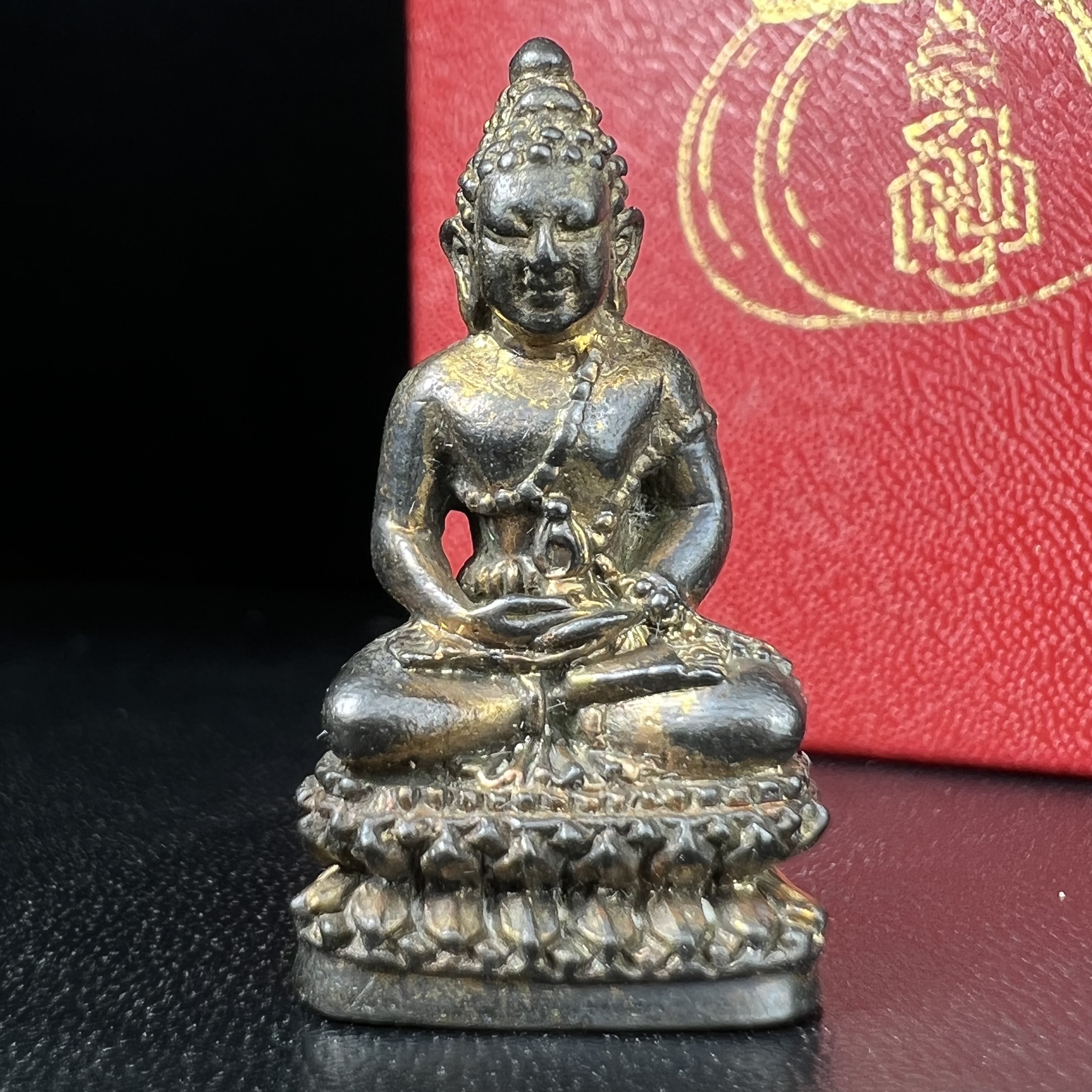 พระกริ่งโภคทรัพย์ วัดบวรนิเวศ ปี2535 เนื้อนวโลหะ(สมเด็จพระญาณสังวร พระสังฆราชสกลมหาสังฆปรินายกเสด็จเททอง)(พระนามมหามงคลพระราชทานให้ อุดมด้วยทรัพย์อันเป็นมงคล อุดมด้วยโชคลาภ และโภคทรัพย์ ดั่งมีถุงเงินถุงทองเก็บโชคลาภสมปรารถนา)(1ใน2500องค์)