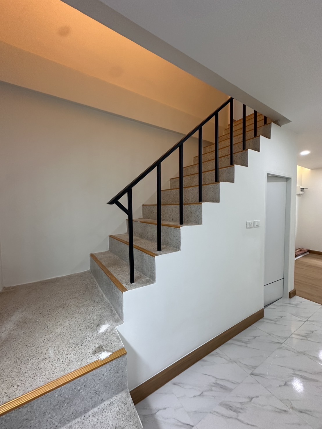 For Sales : Thalang, 2-Story Townhouse @Ban Khai, 2 Bedrooms 2 Bathrooms