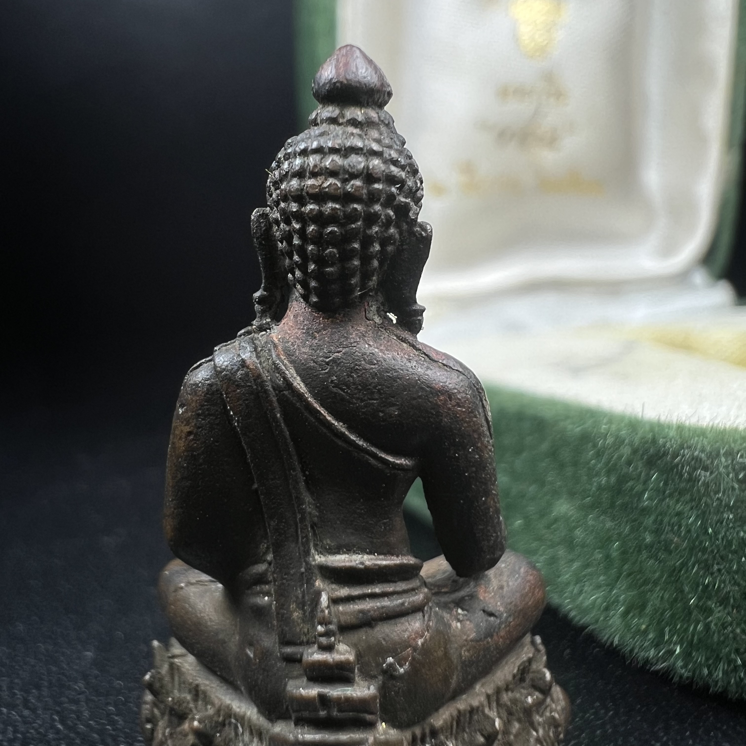 พระกริ่งวาสนา 80 พรรษา สมเด็จพระสังฆราช (วาสน์) วัดราชบพิธฯ ปี2521 เนื้อนวโลหะ(ตอกโค๊ตพระปิดตา) โดยมีหลวงปู่โต๊ะ วัดประดู่ฉิมพลีร่วมปลุกเสก พร้อมกล่องบรรจุเดิม(หายาก)