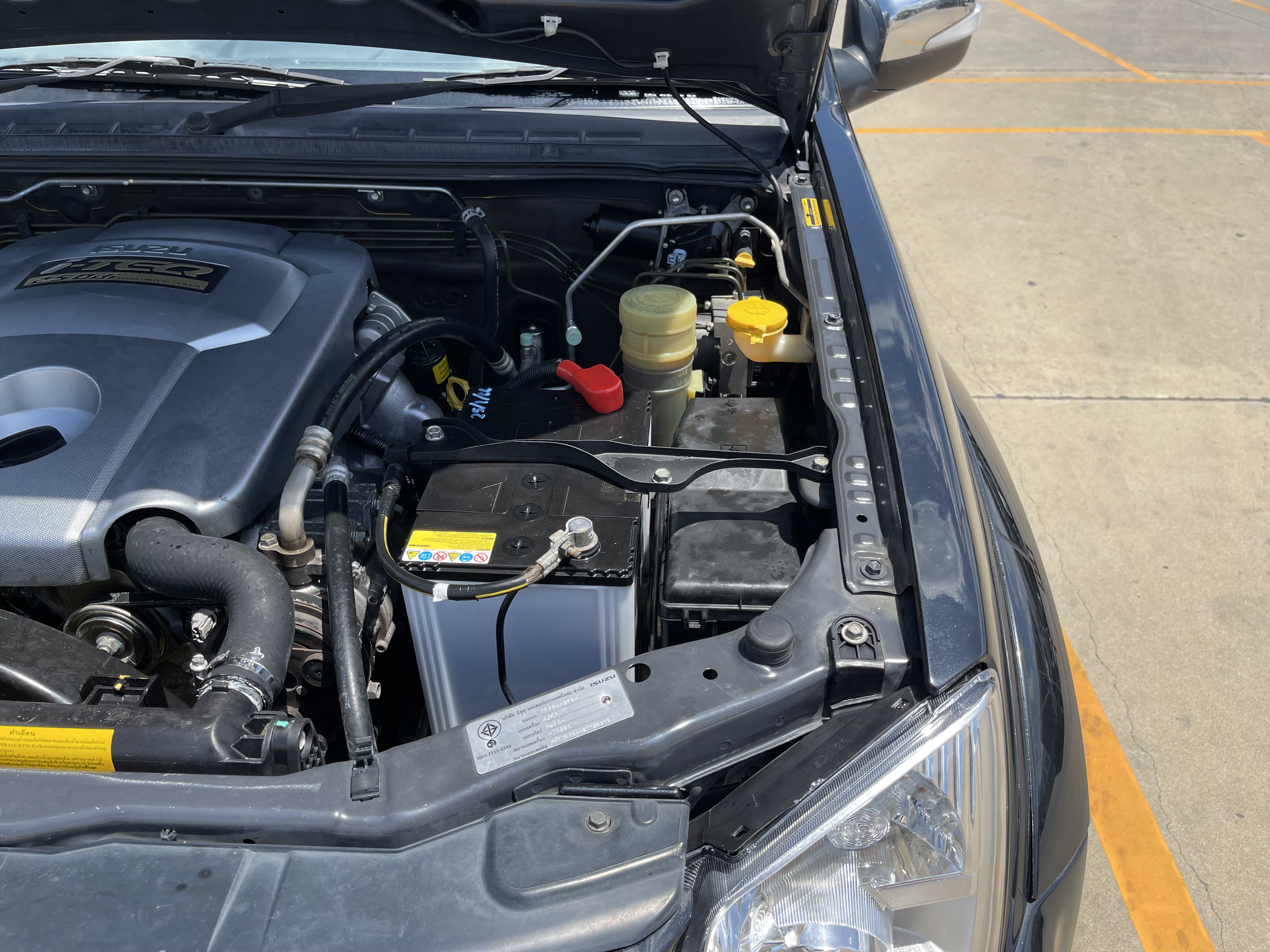 Isuzu Dmax 4ประตู Hlander 2.5 Abs X-Series Navi 2011 ดำ