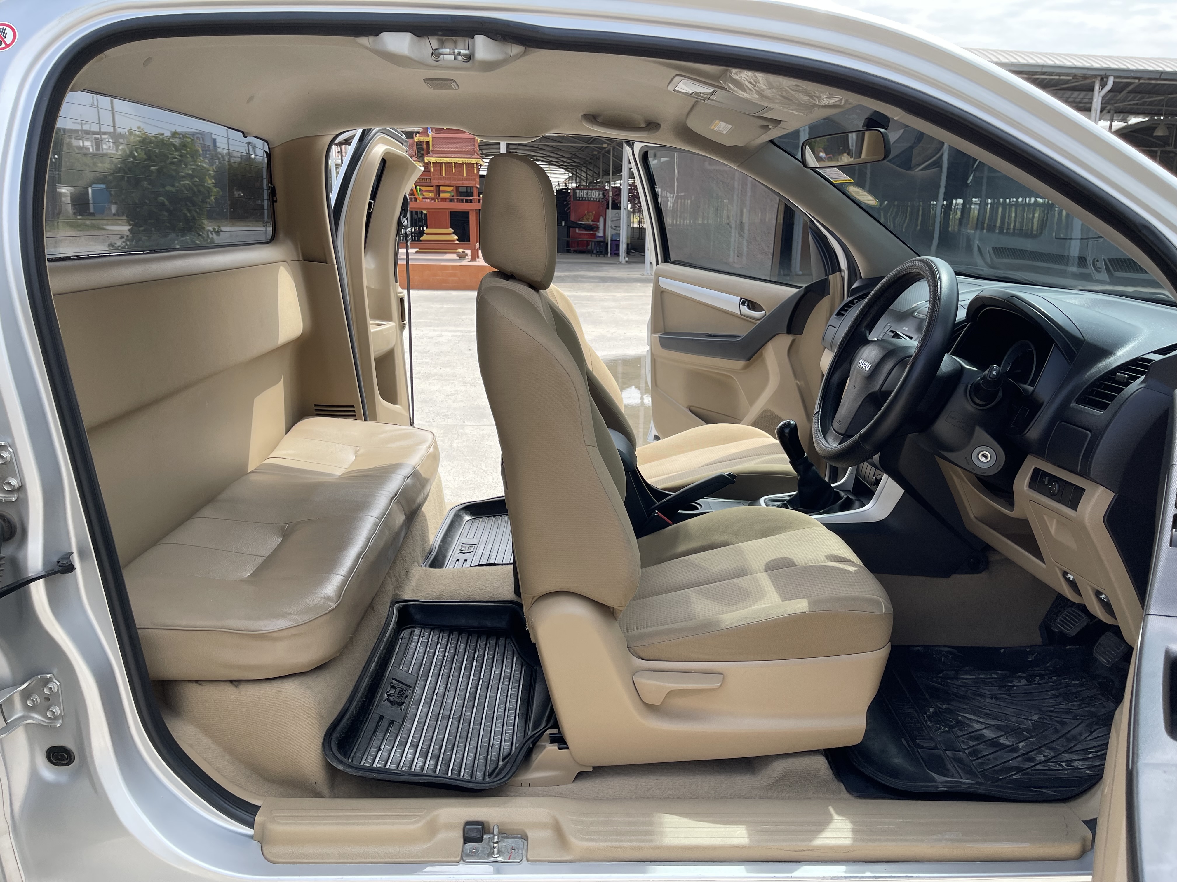 Isuzu Dmax All New Cab 1.9 L 2016 เงิน