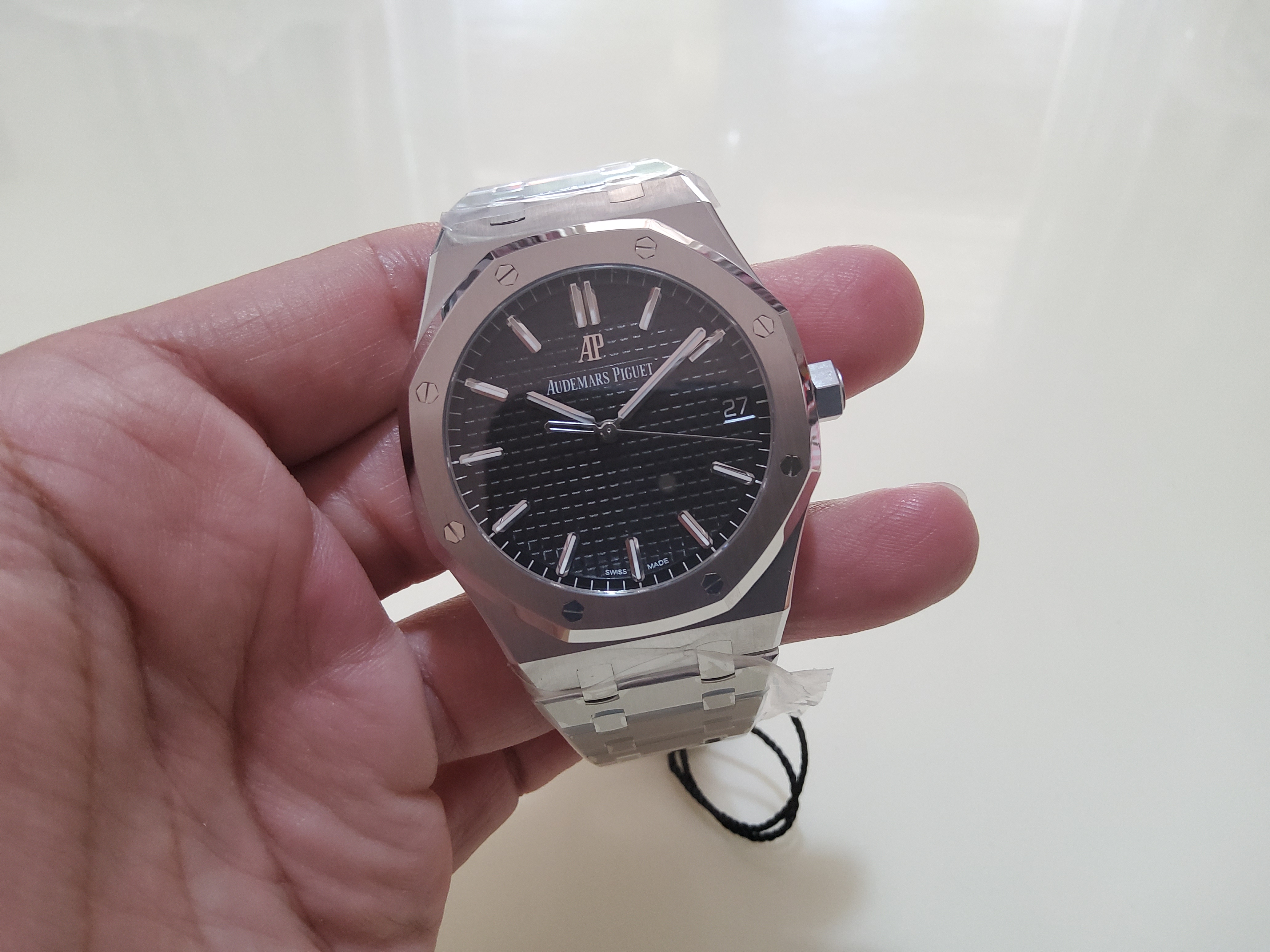 PRE-ORDER AP ROYAL OAK 15500 ST BLACK (41MM.)