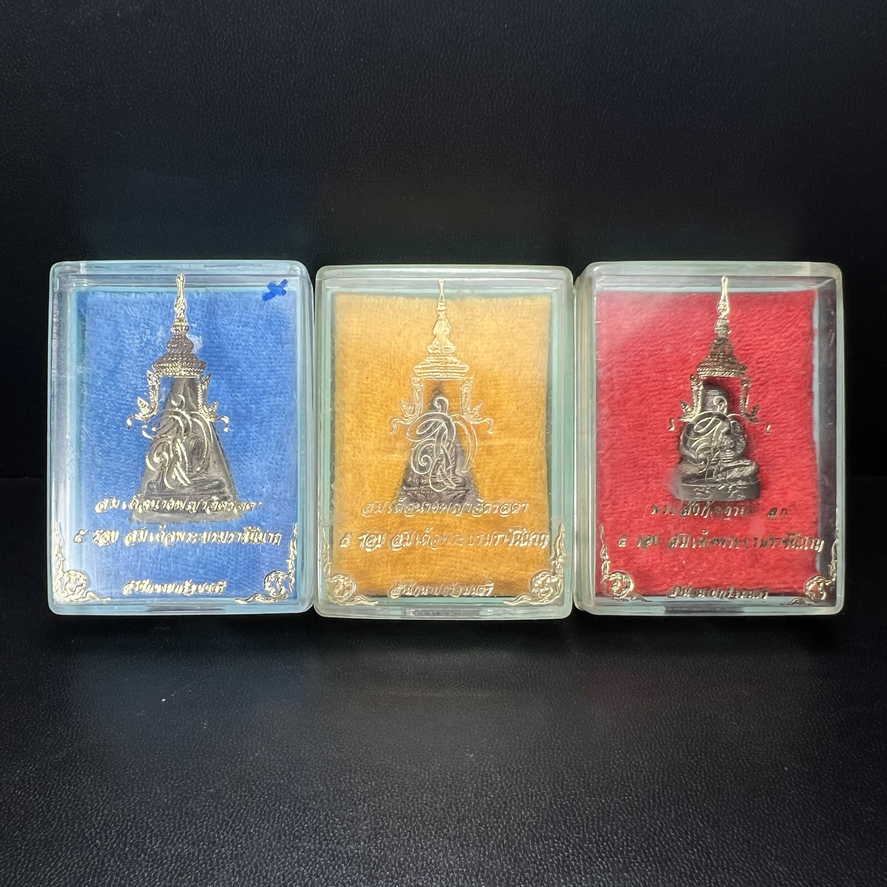 สมเด็จนางพญาจิตรลดา สก. พิมพ์ใหญ่และพิมพ์เล็ก + สมเด็จพระสังกัจจายน์ สก. ครบชุดเนื้อนวโลหะ(รวม 3 องค์) เฉลิมพระชนมพรรษา 5 รอบ สมเด็จพระบรมราชินีนาถ ปี 2535 จัดสร้างโดย สำนักนายกรัฐมนตรี (พิธีปลุกเสกใหญ่ 3 วาระ)(ในหลวง ร.๙ และพระราชินี เสด็จในพิธี)