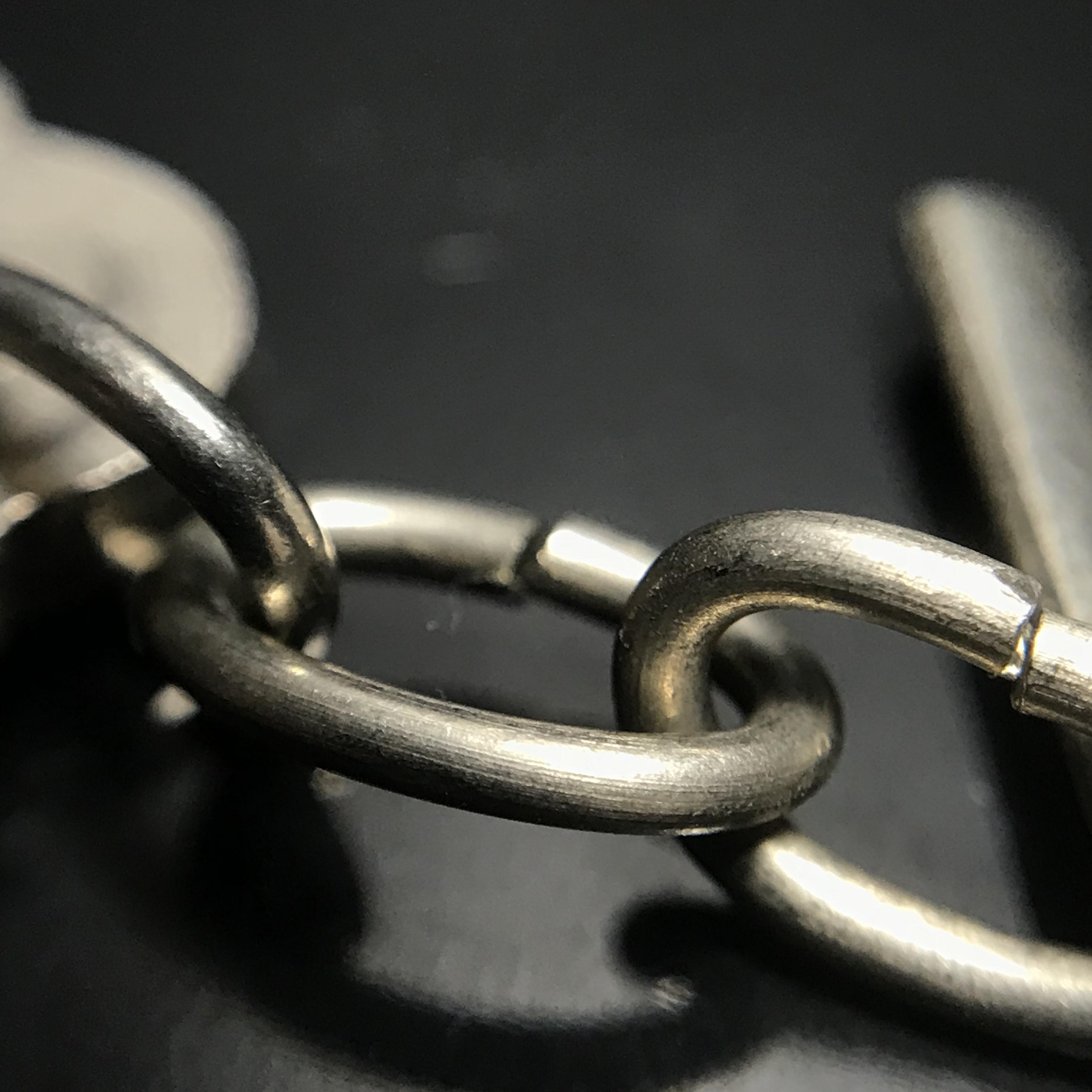 เหรียญอนุสรณ์มหาราช 3รอบ รัชกาลที่9 ปี2506 เนื้ออัลปาก้า โค๊ด "สว" สายโซ่คล้องเดิม(สภาพคัดสวยผิวเดิมโค๊ต “สว” ด้านซ้ายหายากนิยม)