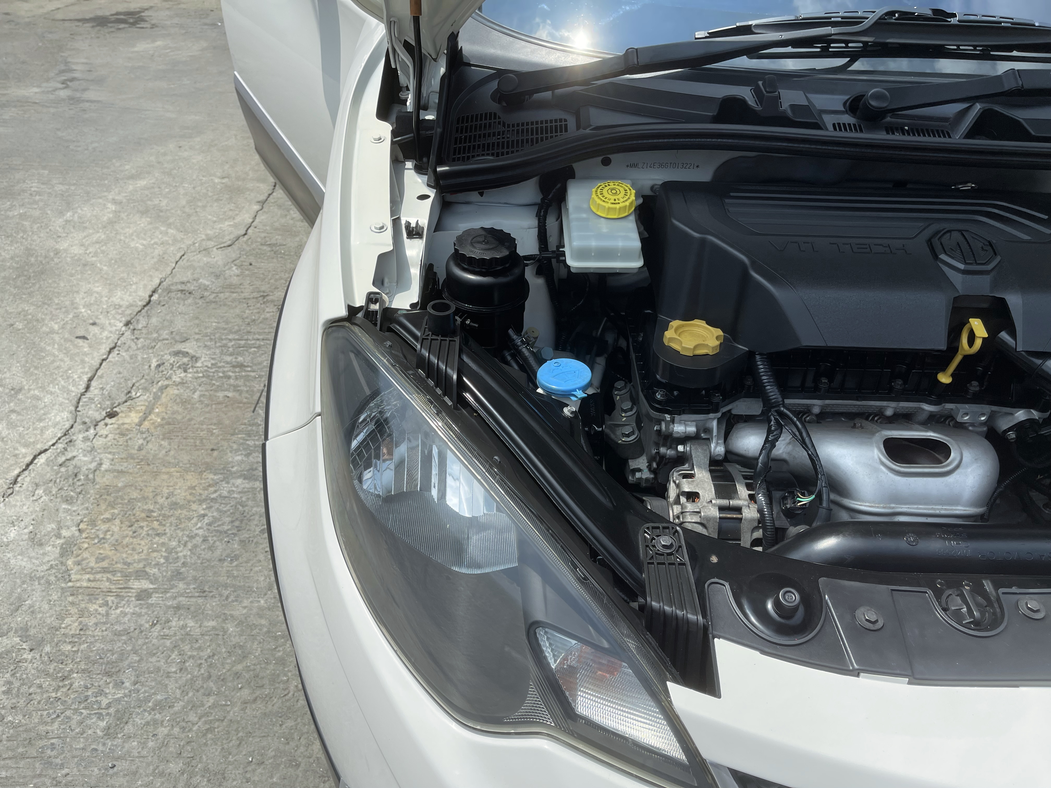 MG MG3 1.5 X Xross Sunroof At 2016 ขาวมุก