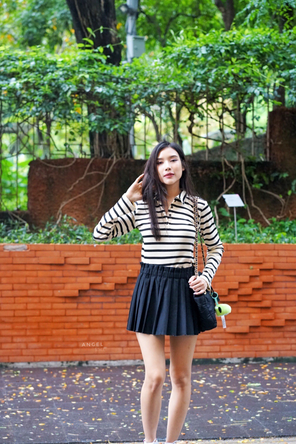 ริ้วคอปกแขนยาว