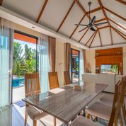 For Rent : Rawai VIP Luxury Villa 4 Bedrooms 4 Bathroom, Walk distance to the beach