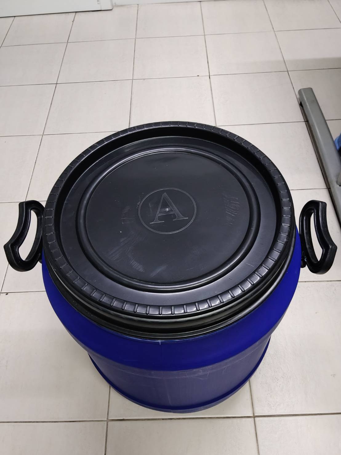 ถังหมัก 40 ลิตร มีหู ฝาเกลียว