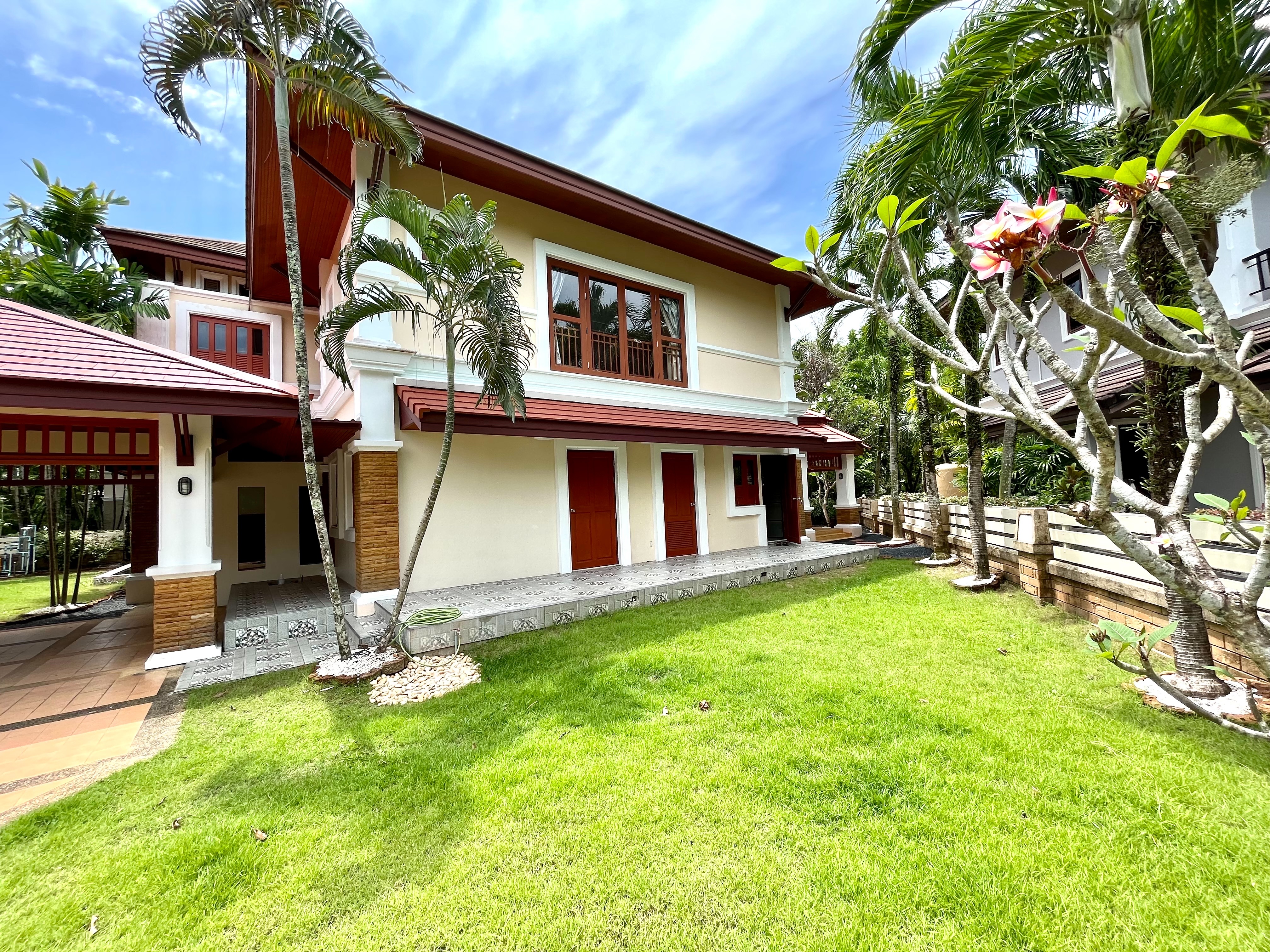For Sale : Villa Boatlagoon (park 1) 4 Bedrooms 5 Bathrooms