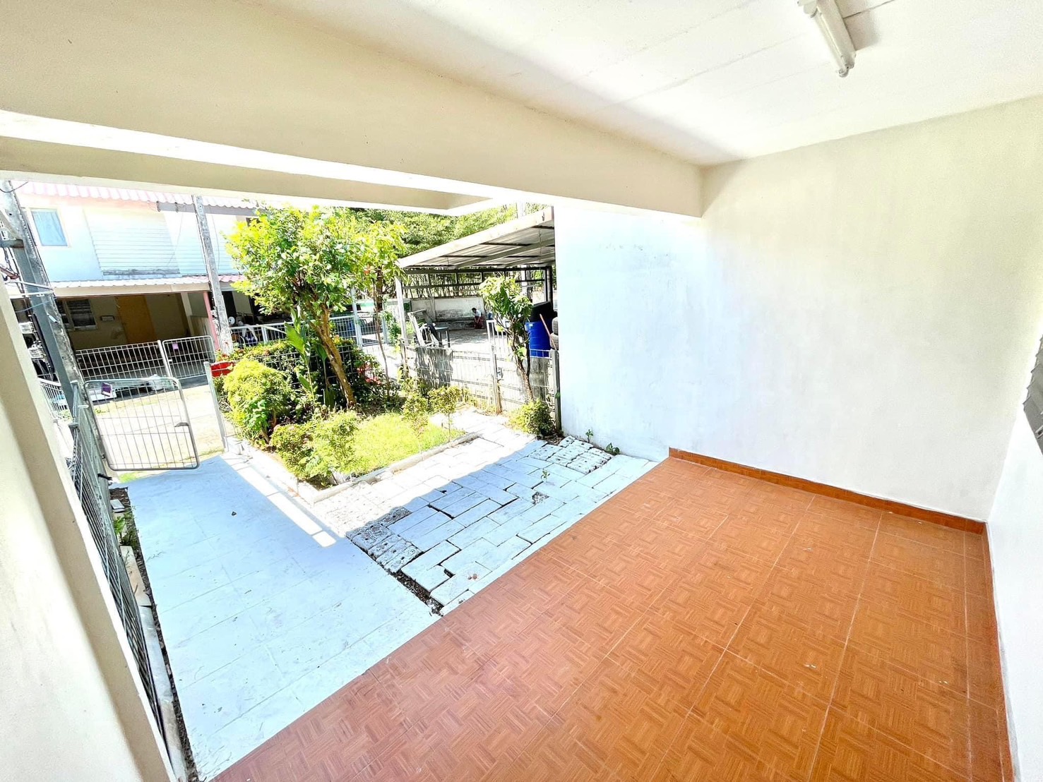 For Sales : Thalang, 2-story townhouse@Ban Pon, 2 Bedrooms, 1 Bathroom