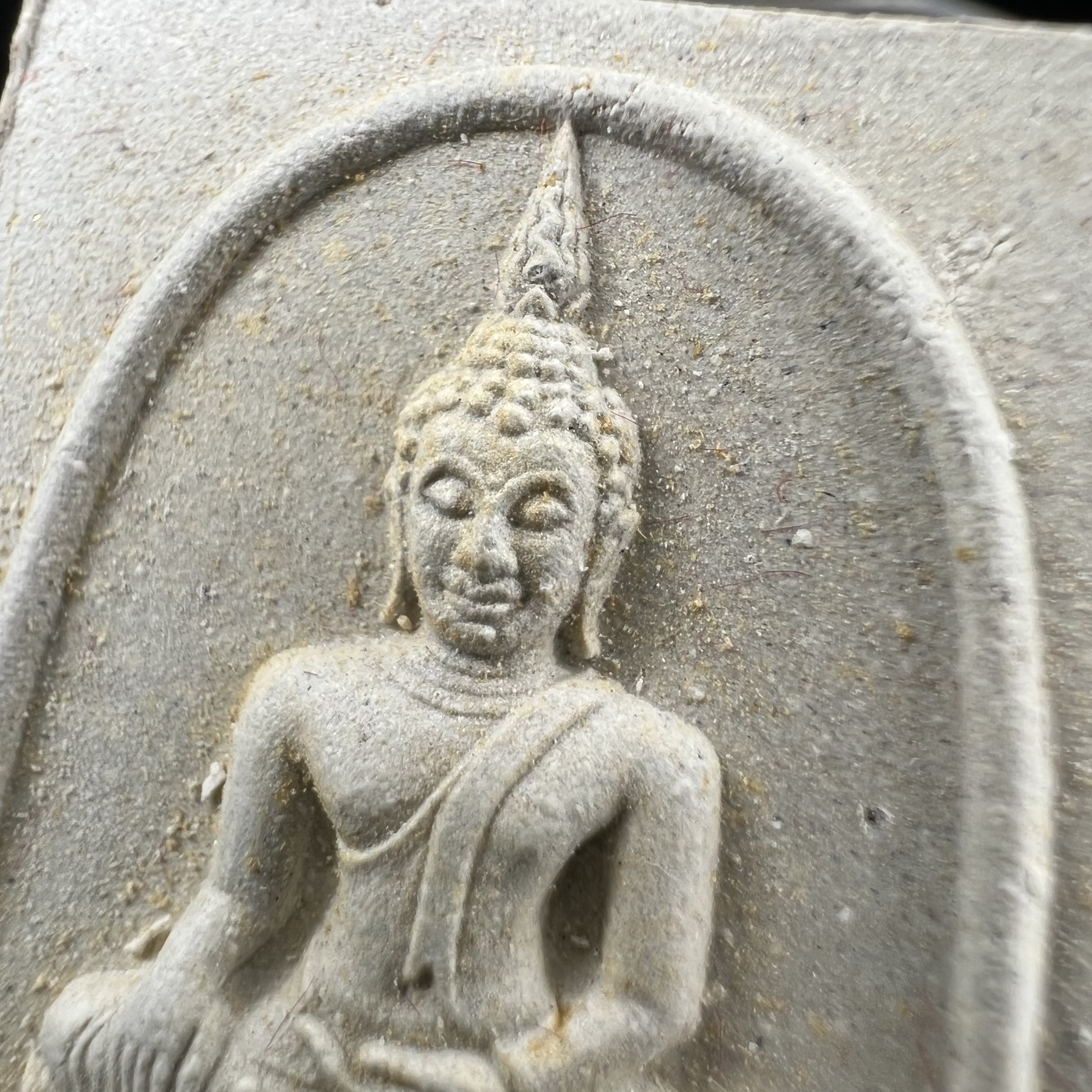 พระพุทธชินสีห์ ภปร. ทันโต เสฏโฐ ปี2533 พิมพ์ใหญ่(องค์นี้ด้านหลังบรรจุพลอยเสกมงคลชัดมาก) บรรจุพระทนต์ในหลวง รุ่นเดียวในประวัติศาสตร์ ****รุ่นนี้ขอแนะนำ****