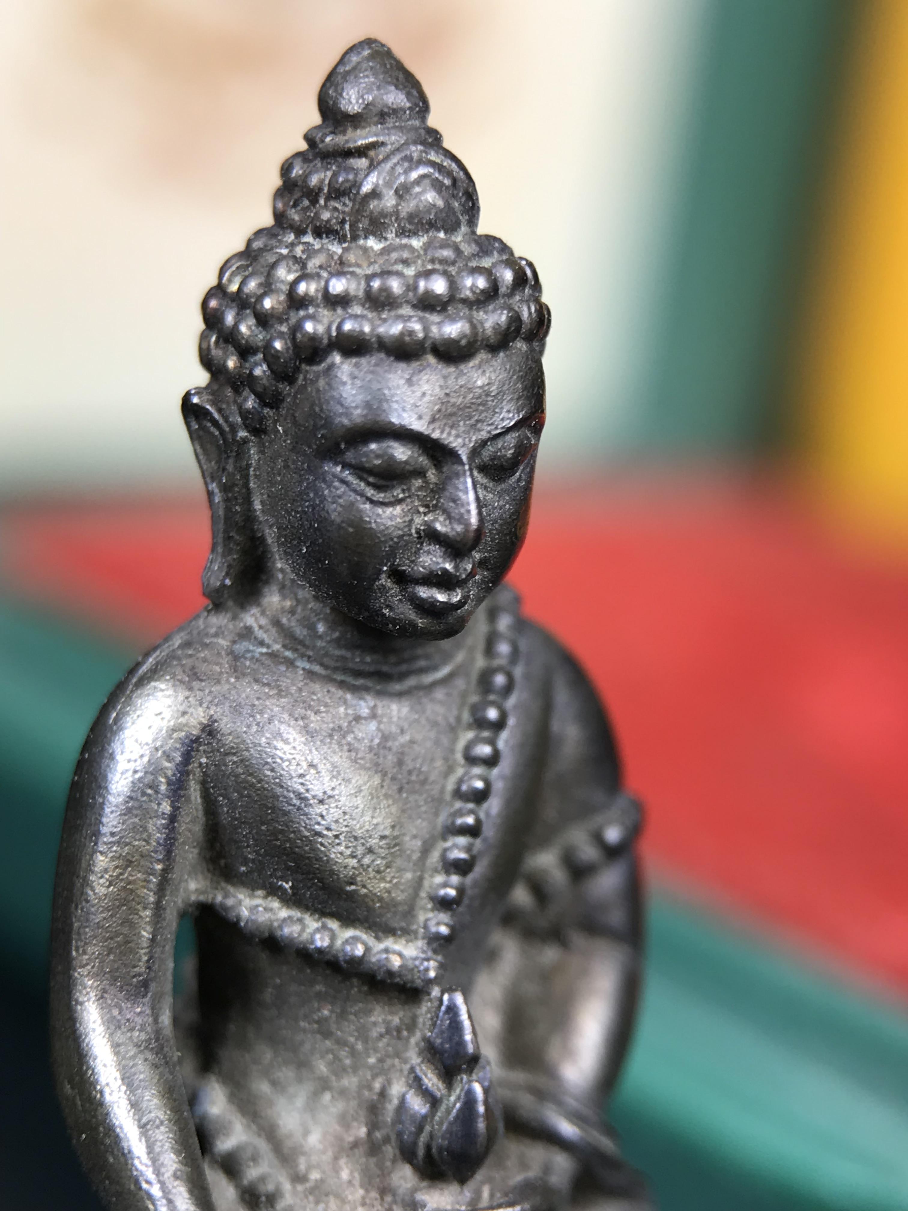 พระกริ่ง-พระชัยวัฒยน์วาสนาสมเด็จพระสังฆราช(วาสน์)วัดราชบพิธฯปี2531 เนื้อนวโลหะ สร้างเป็นที่ระลึกในคราวที่สมเด็จพระอริยวงศาคตญาณ สมเด็จพระสังฆราช(วาสน์ วาสโน)มีพระชนมายุครบ90พรรษา(ในหลวง ร.9 เสด็จในพิธี)งานแกะแม่พิมพ์โดย นายช่างเกษม มงคลเจริญ)(1ใน1991องค์)