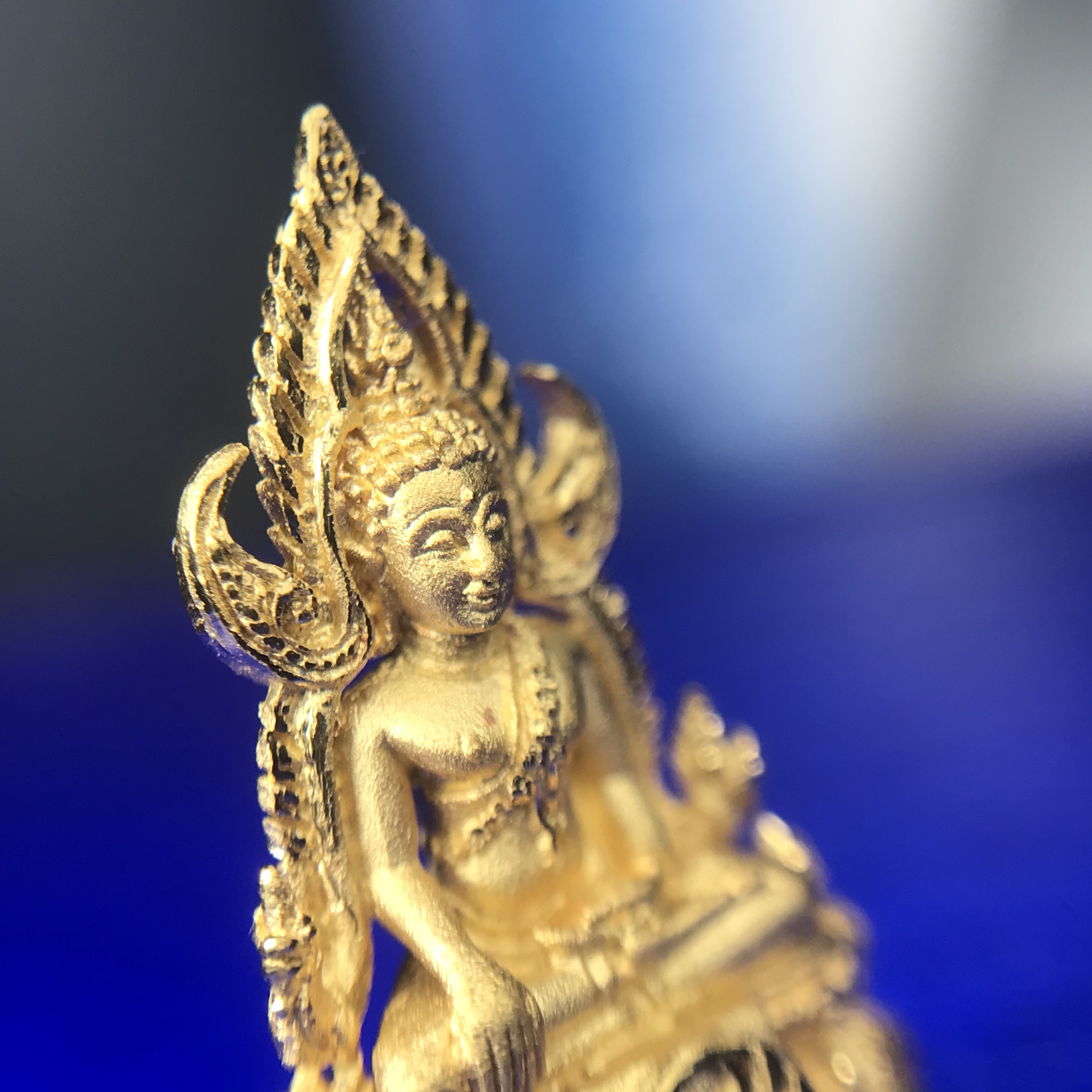 พระพุทธชินราช ภปร. โครงการ เพราะแผ่นดินนี้คือแผ่นดินเกิด ปี2551 เนื้อทองคำ 96.5%(น้ำหนัก 2.6 กรัม) ขนาดหน้าตัก1/4นิ้ว (สวยงามทรงคุณค่าหายาก)1 ใน 5000องค์